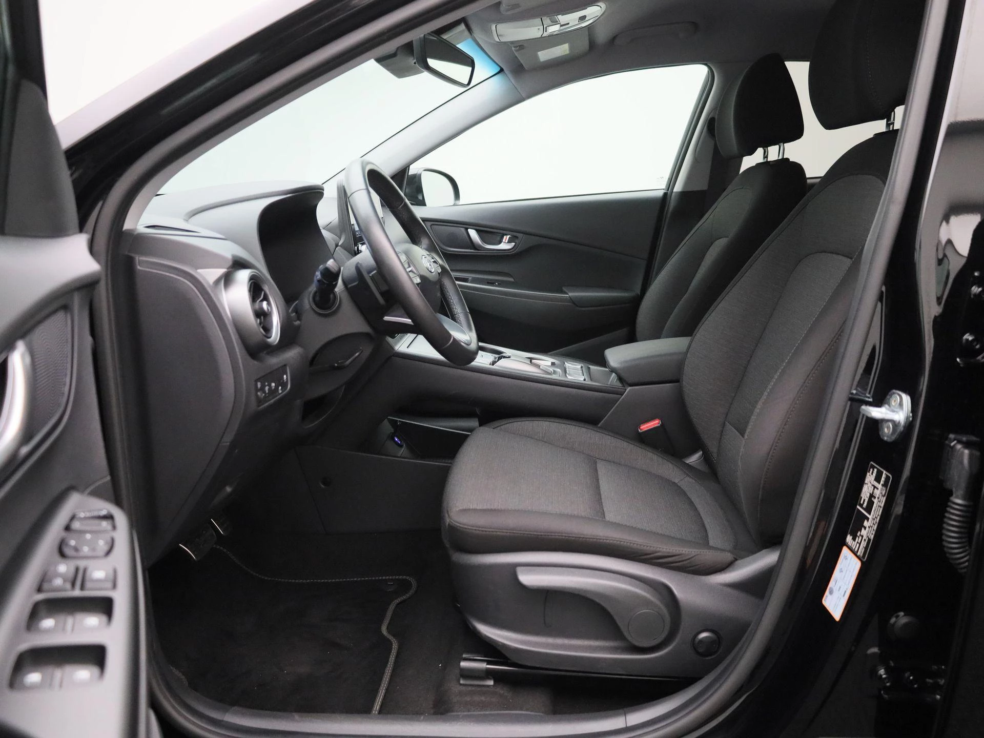 Hyundai-Kona-image-11