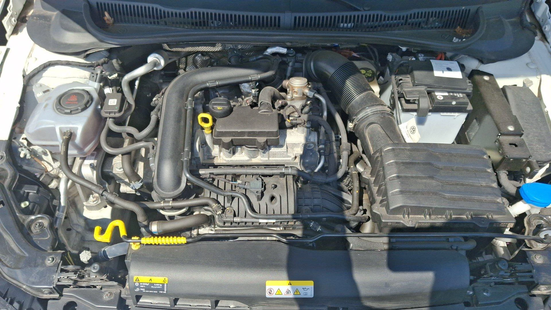 Volkswagen-Polo-image-10