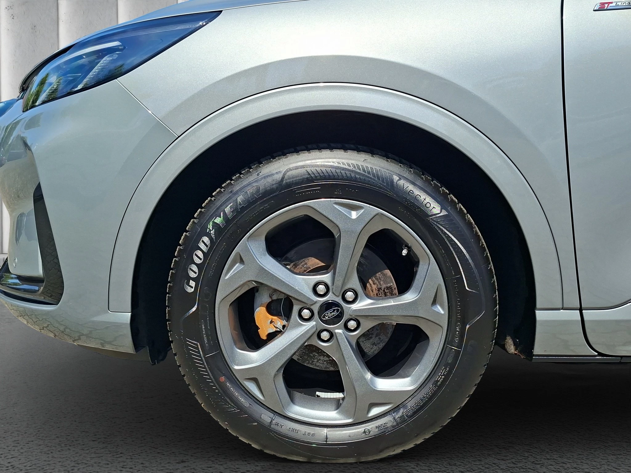 Ford Kuga ST-Line Aut.*PANO*KAM*LED-MATRIX*NAVI*GRA*WINTER-PKT.