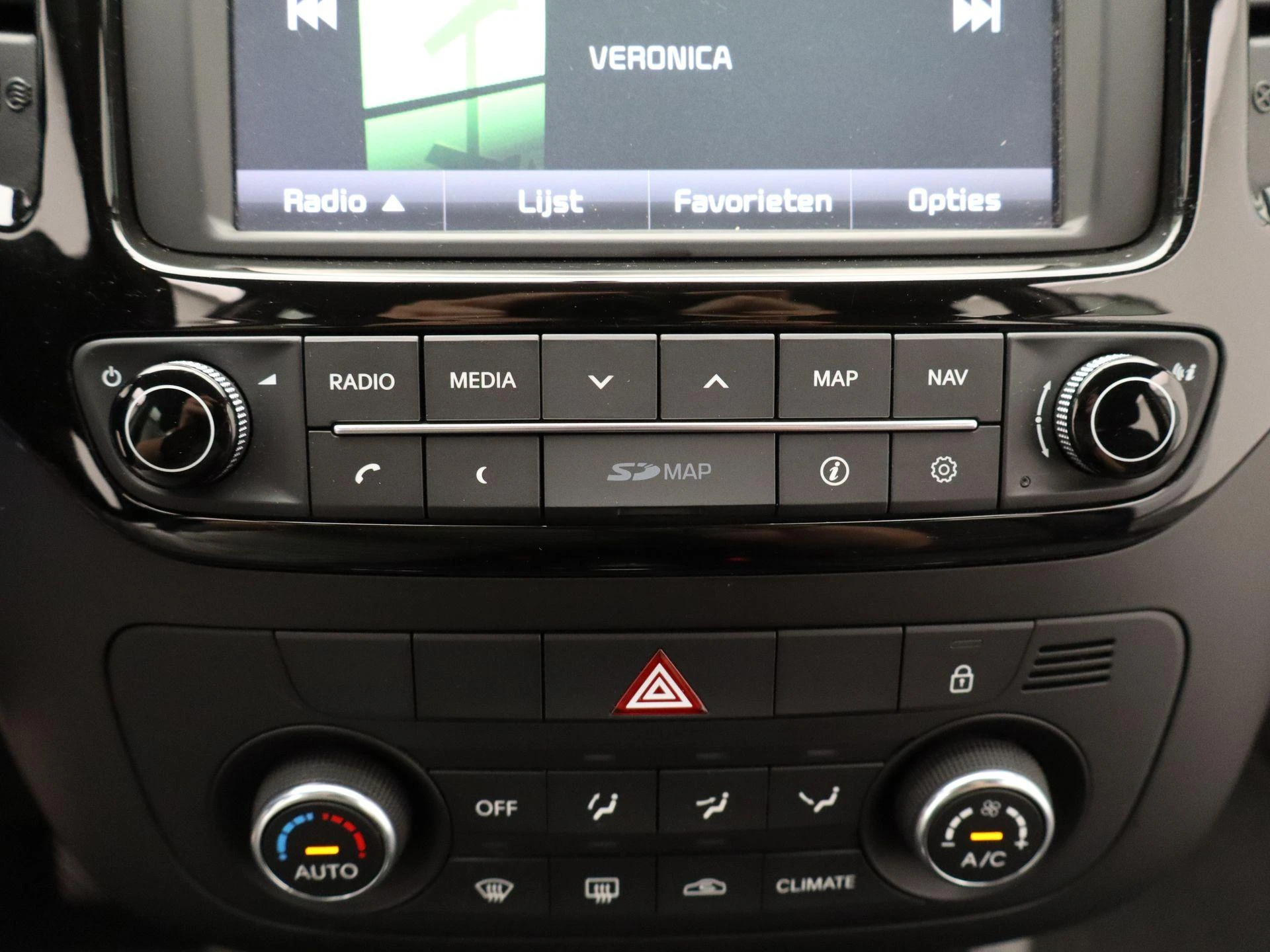 Kia-Venga-image-16