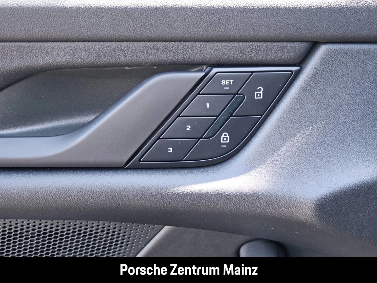 Porsche Taycan 4 Black Edition InnoDrive Head-Up BOSE black edition