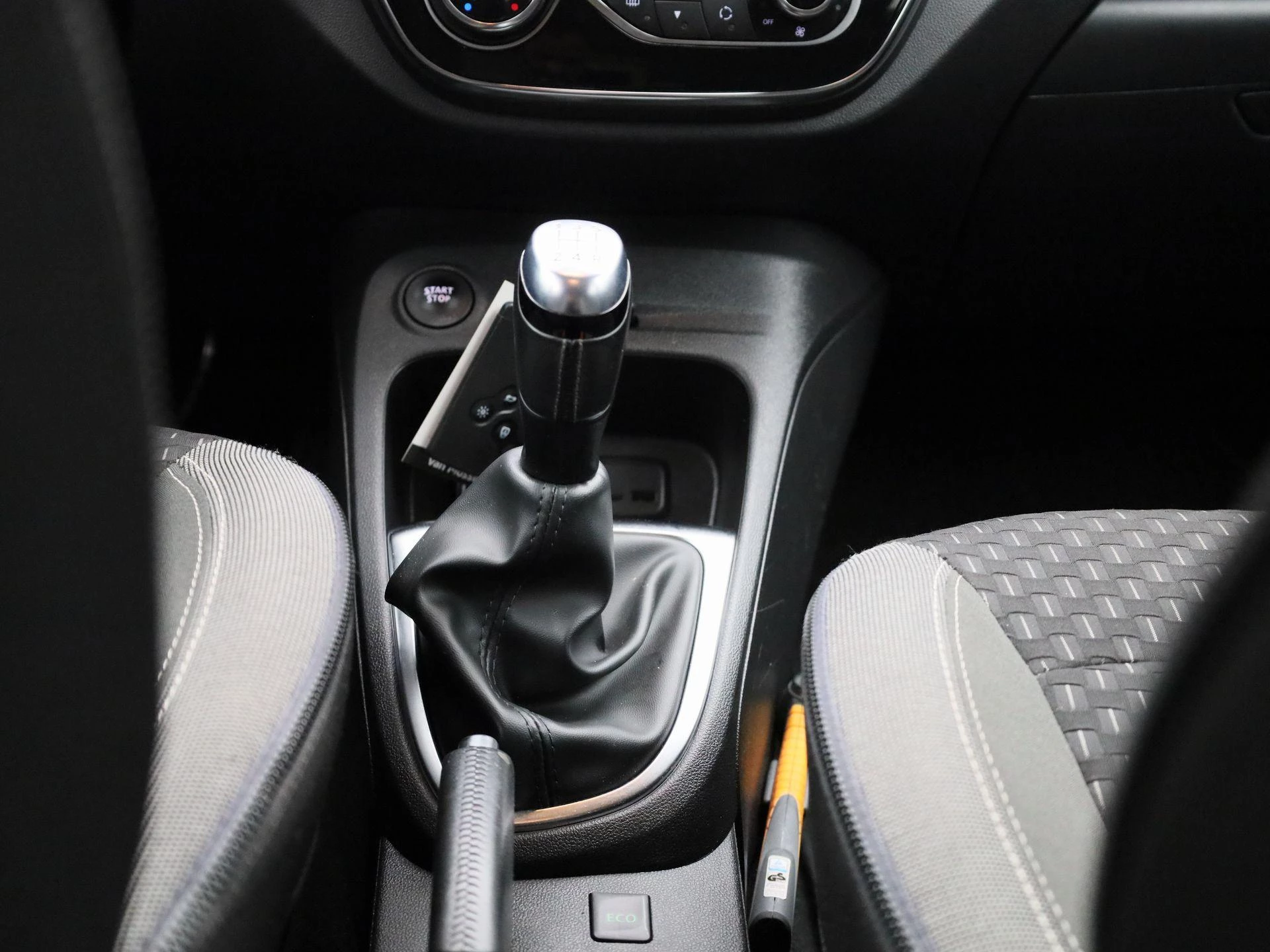 Renault-Captur-image-9