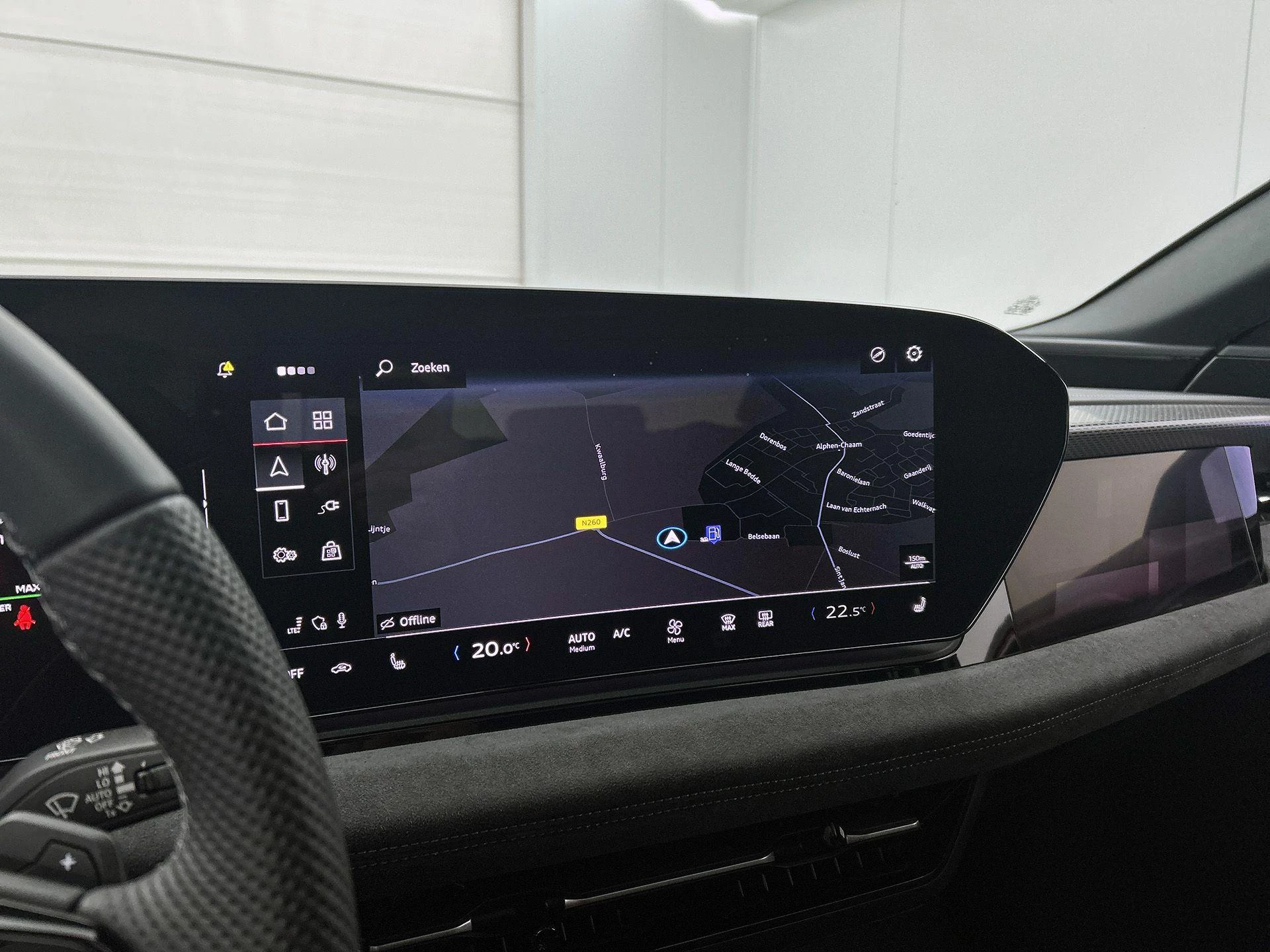 Audi-A6 Avant e-tron-image-34
