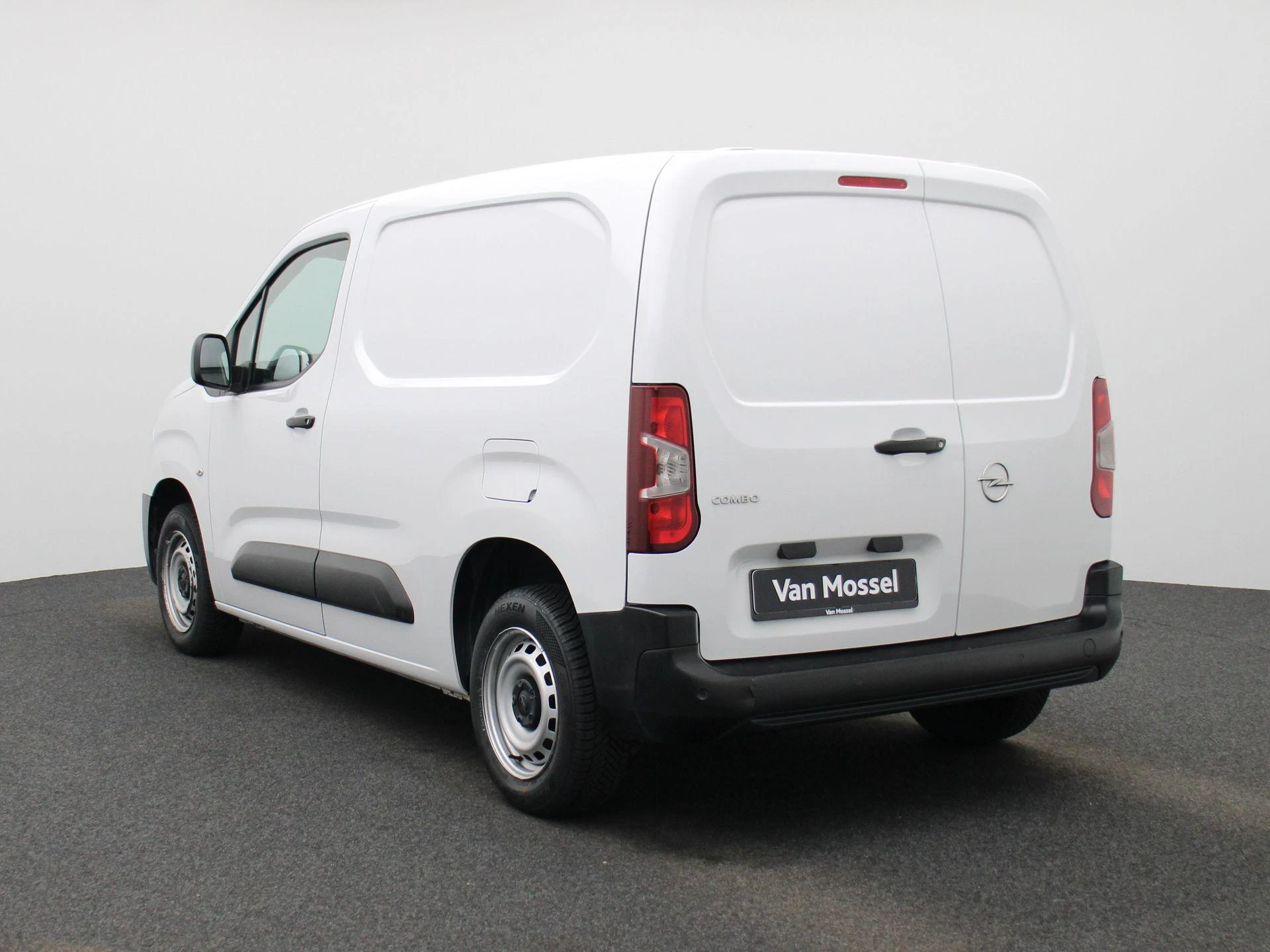 Opel-Combo-image-1