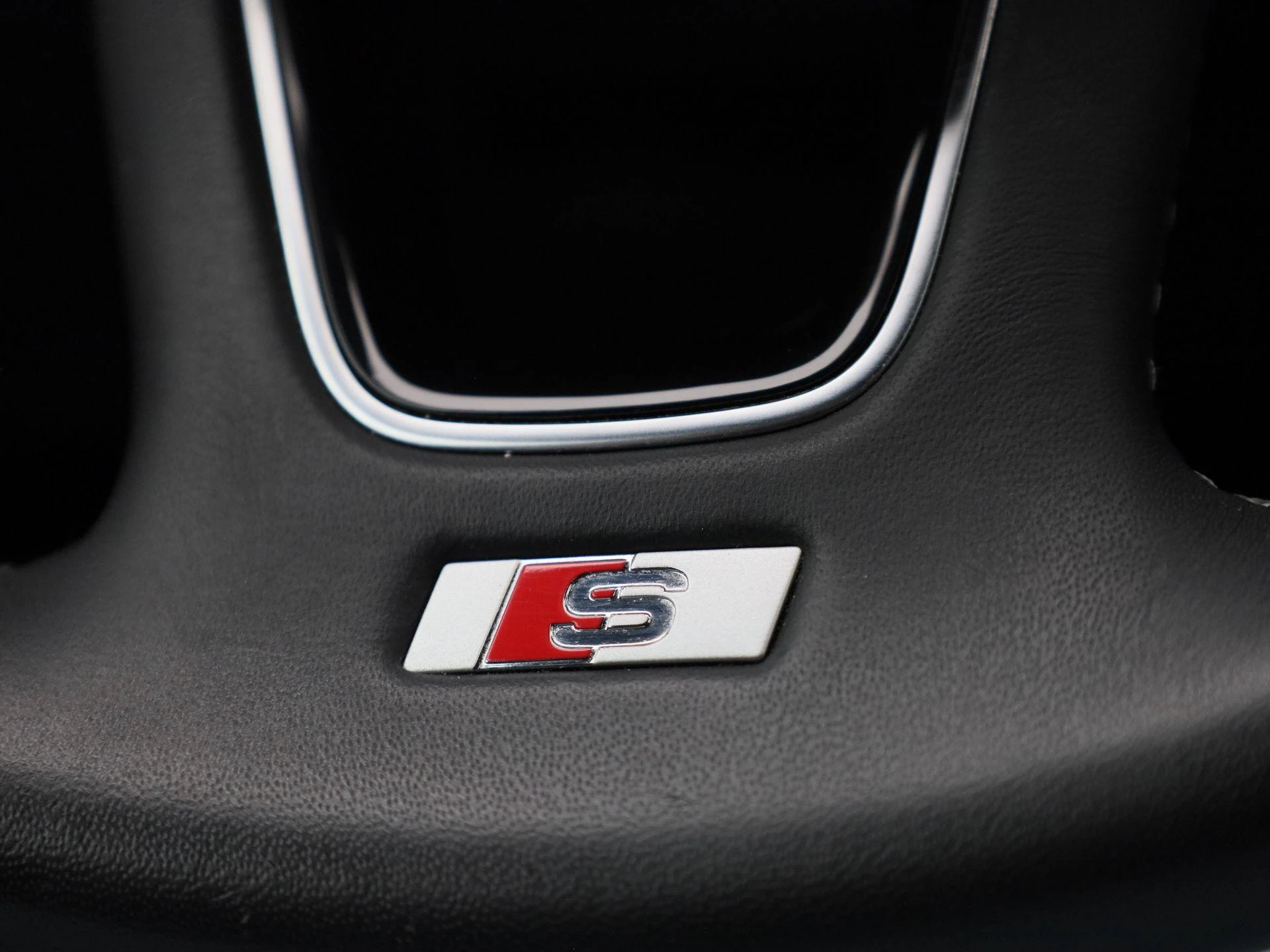 Audi-A4-image-25