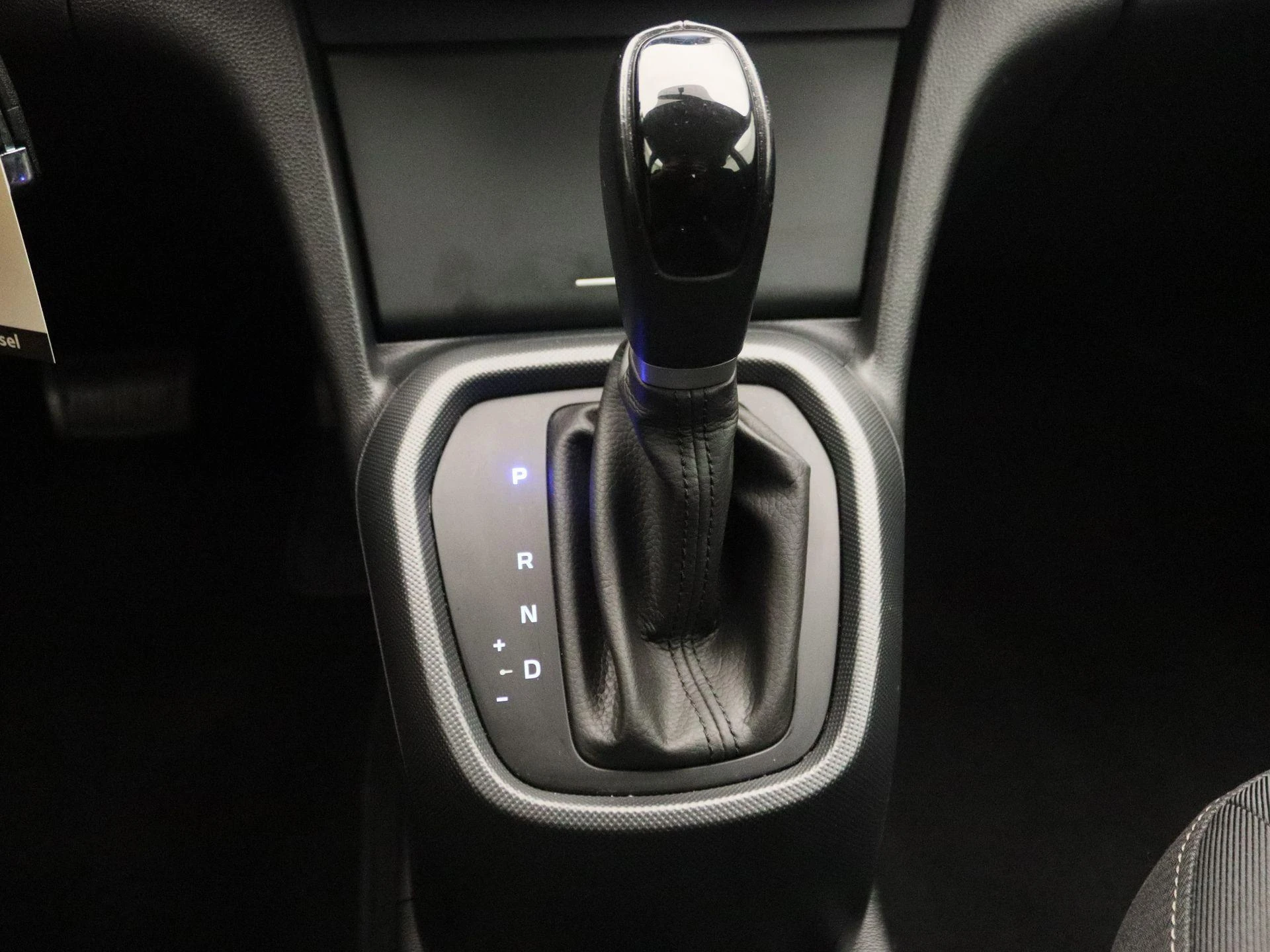 Hyundai-i10-image-10