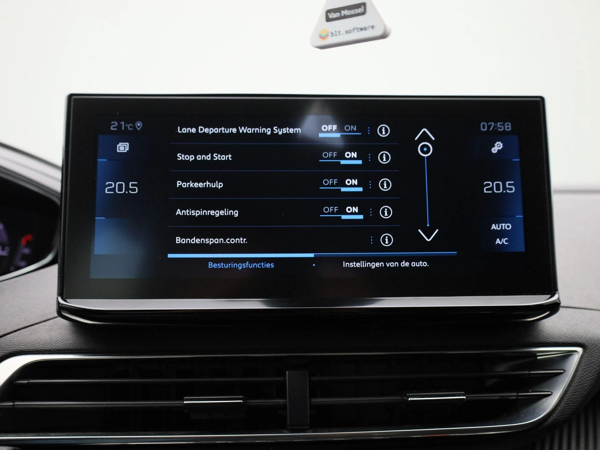 Peugeot-3008-image-21