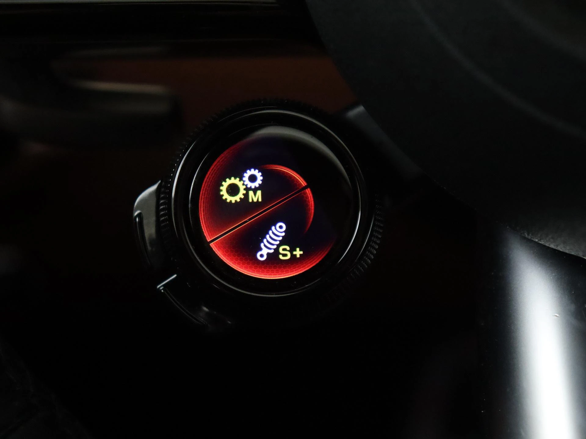 Mercedes-AMG-GT-image-16
