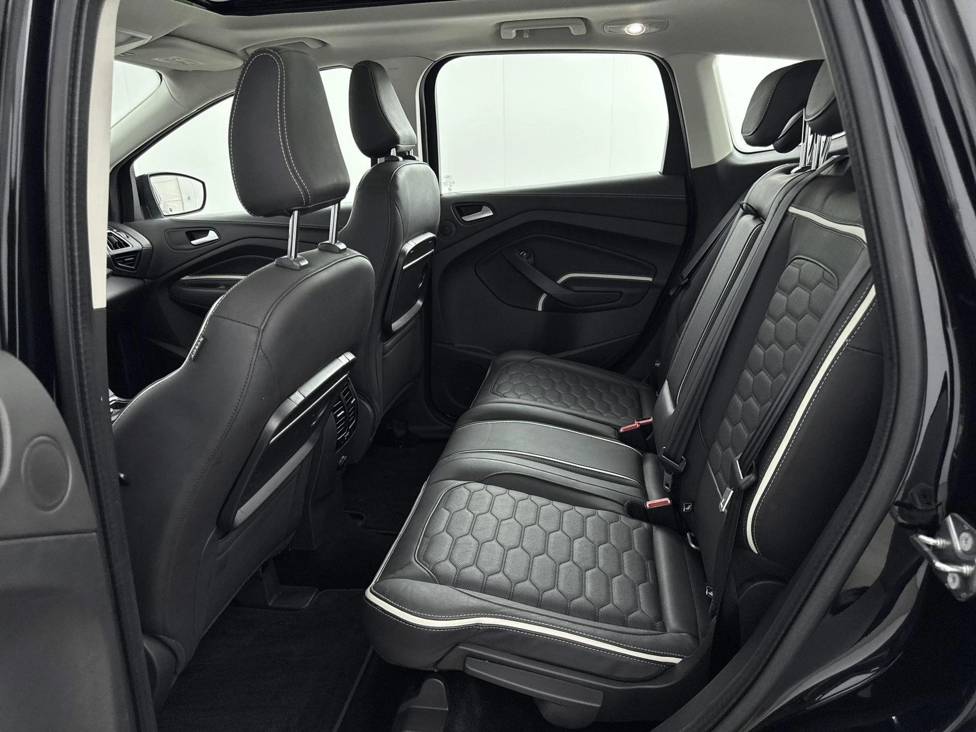 Ford-Kuga-image-25