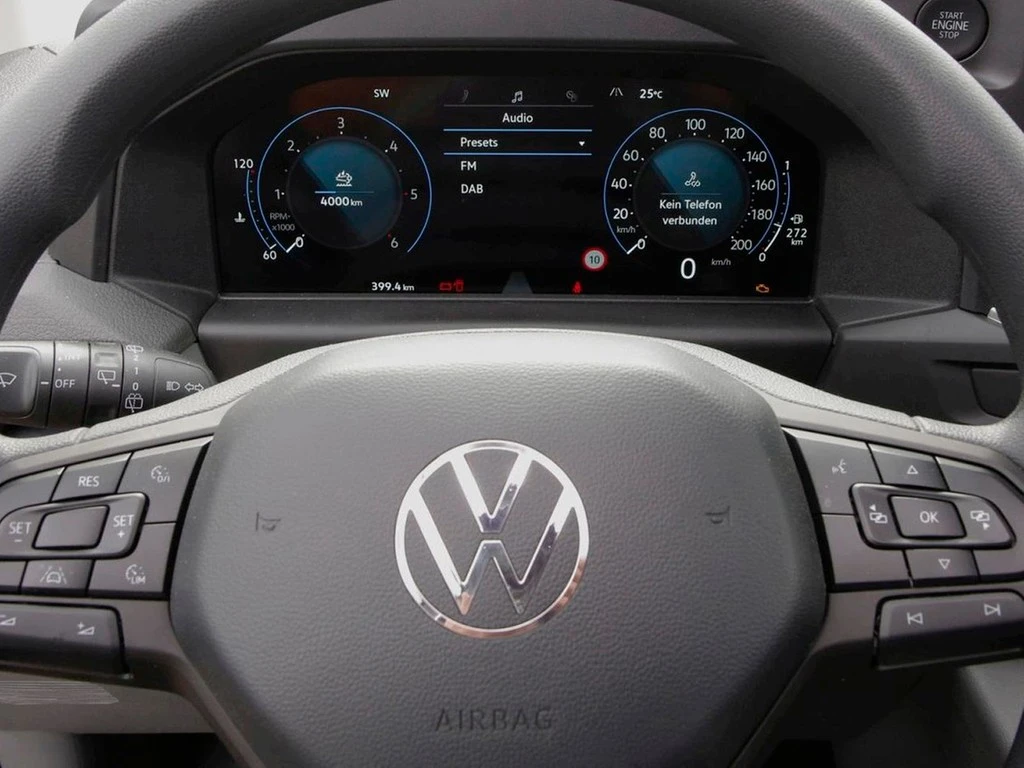 Volkswagen-Transporter-image-12