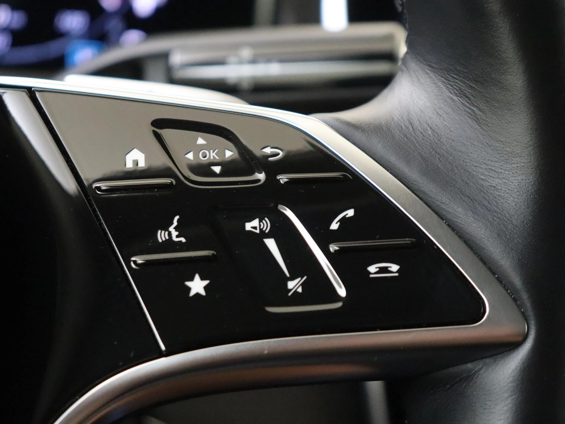 Mercedes-Benz-E-Klasse-image-12