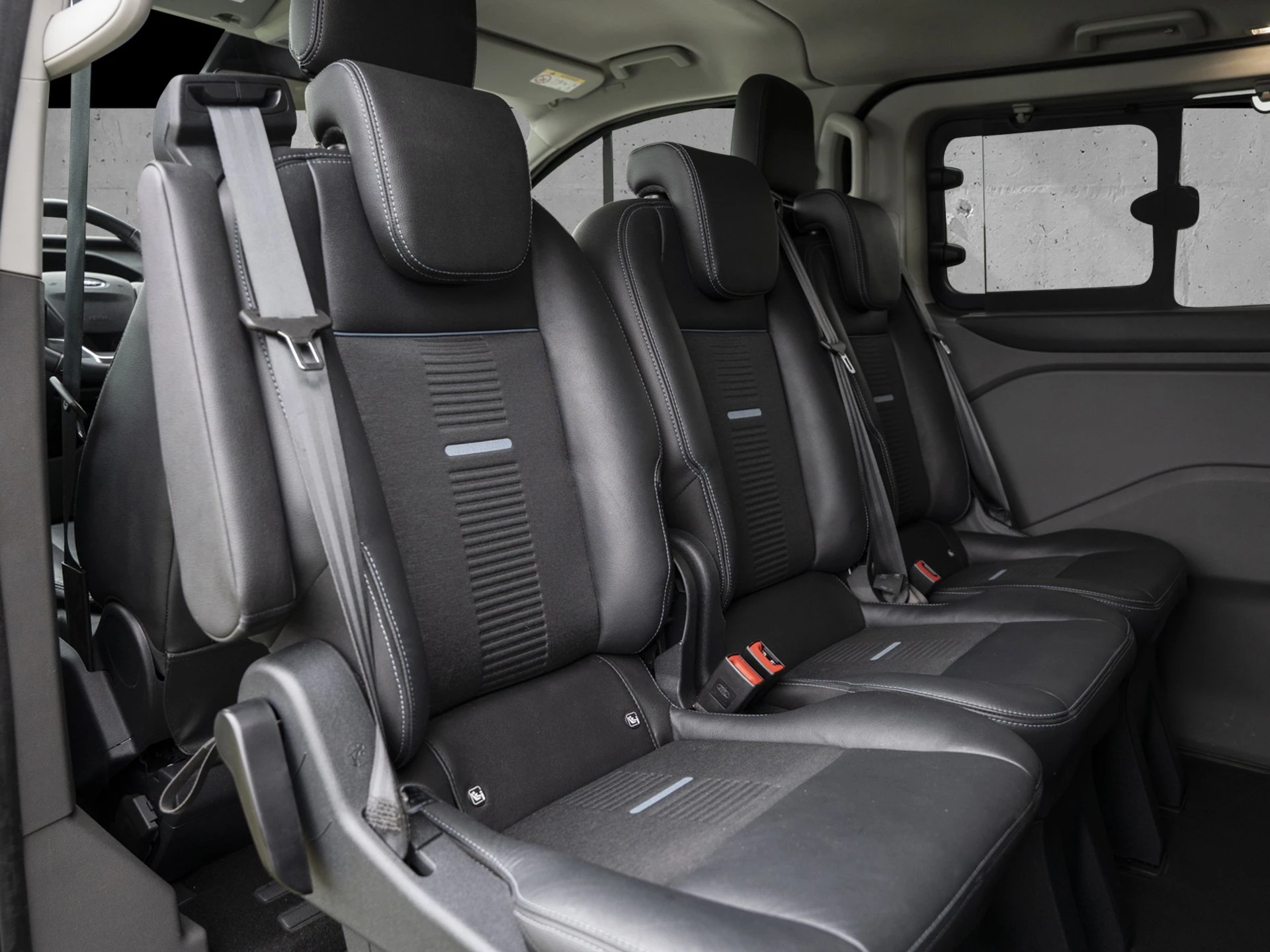 Ford-Tourneo Custom-image-7