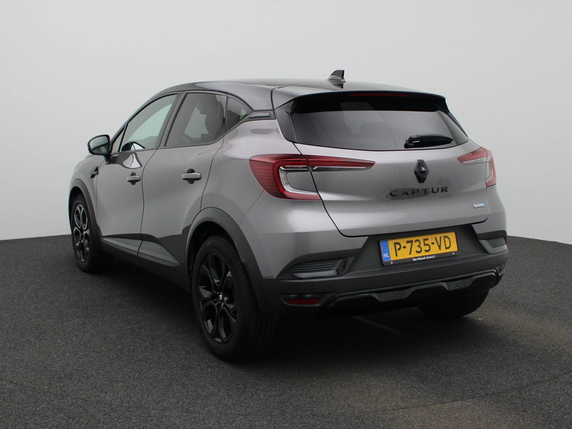 Renault-Captur-image-1