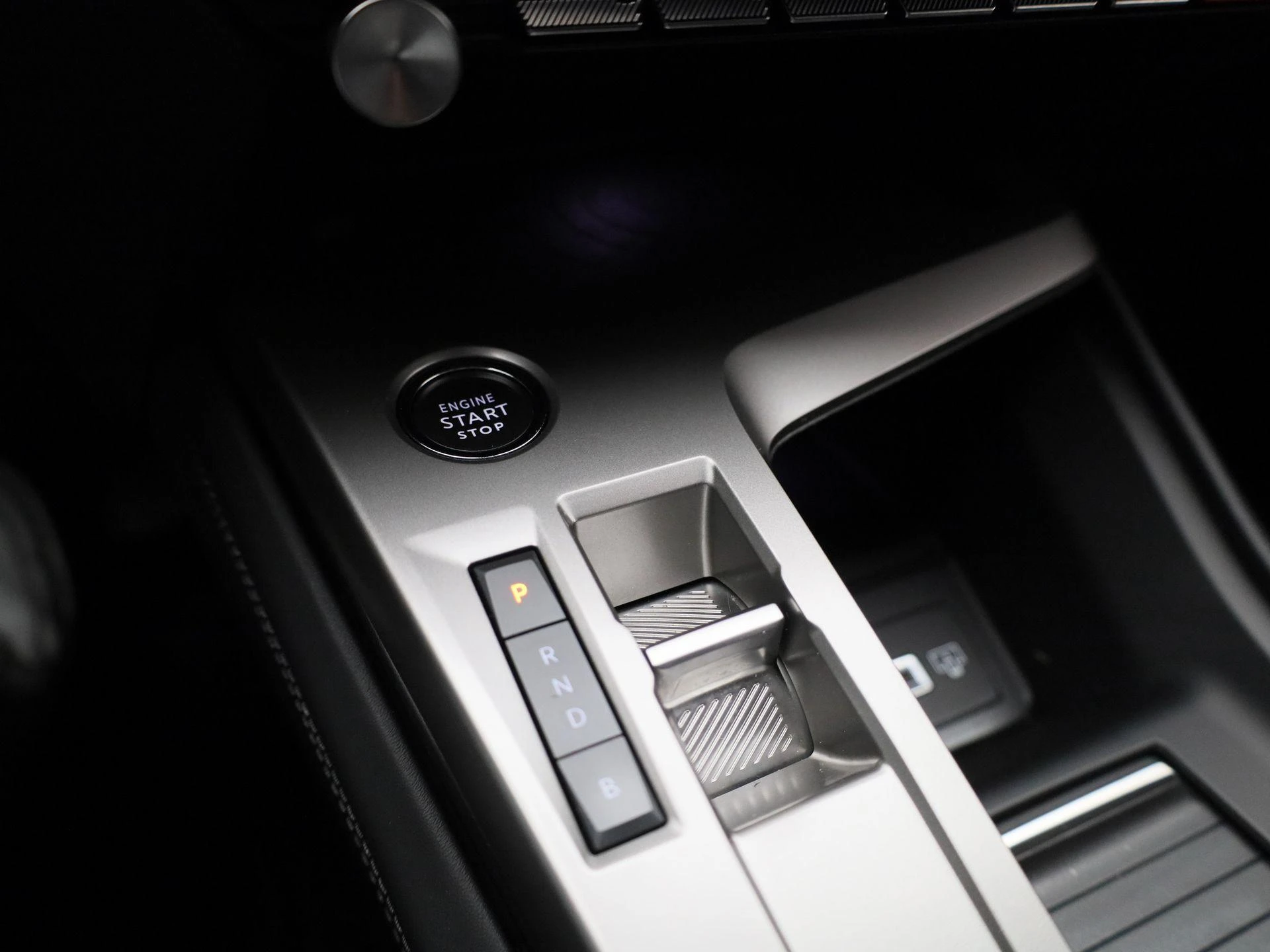Peugeot-308-image-25