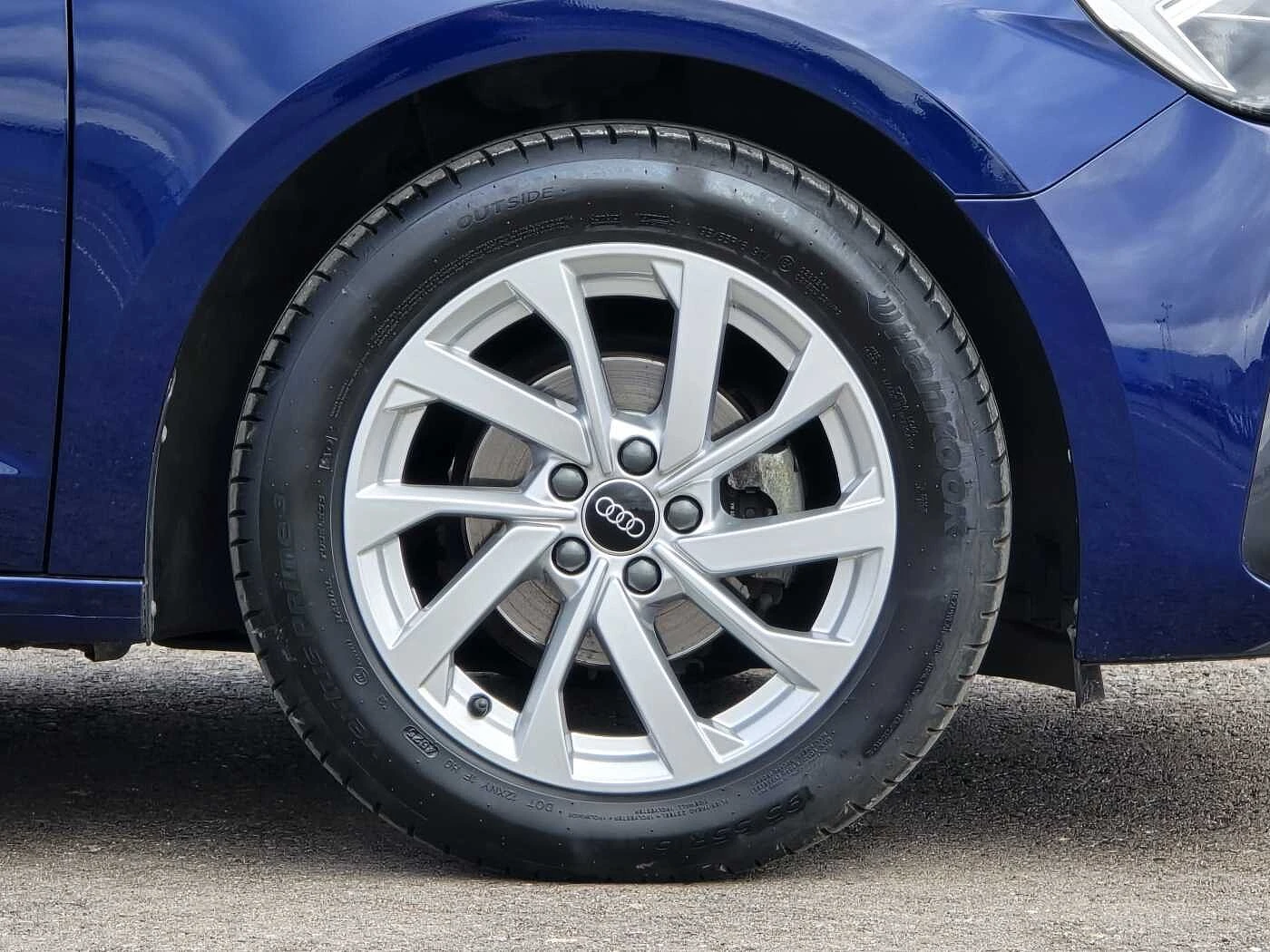 Audi-A1 Sportback-image-4