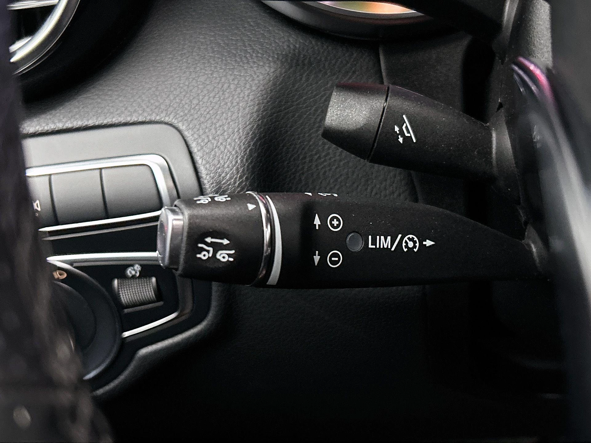 Mercedes-Benz-GLC-image-5