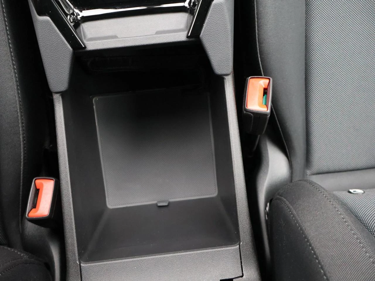 Audi-Q6 e-tron-image-10