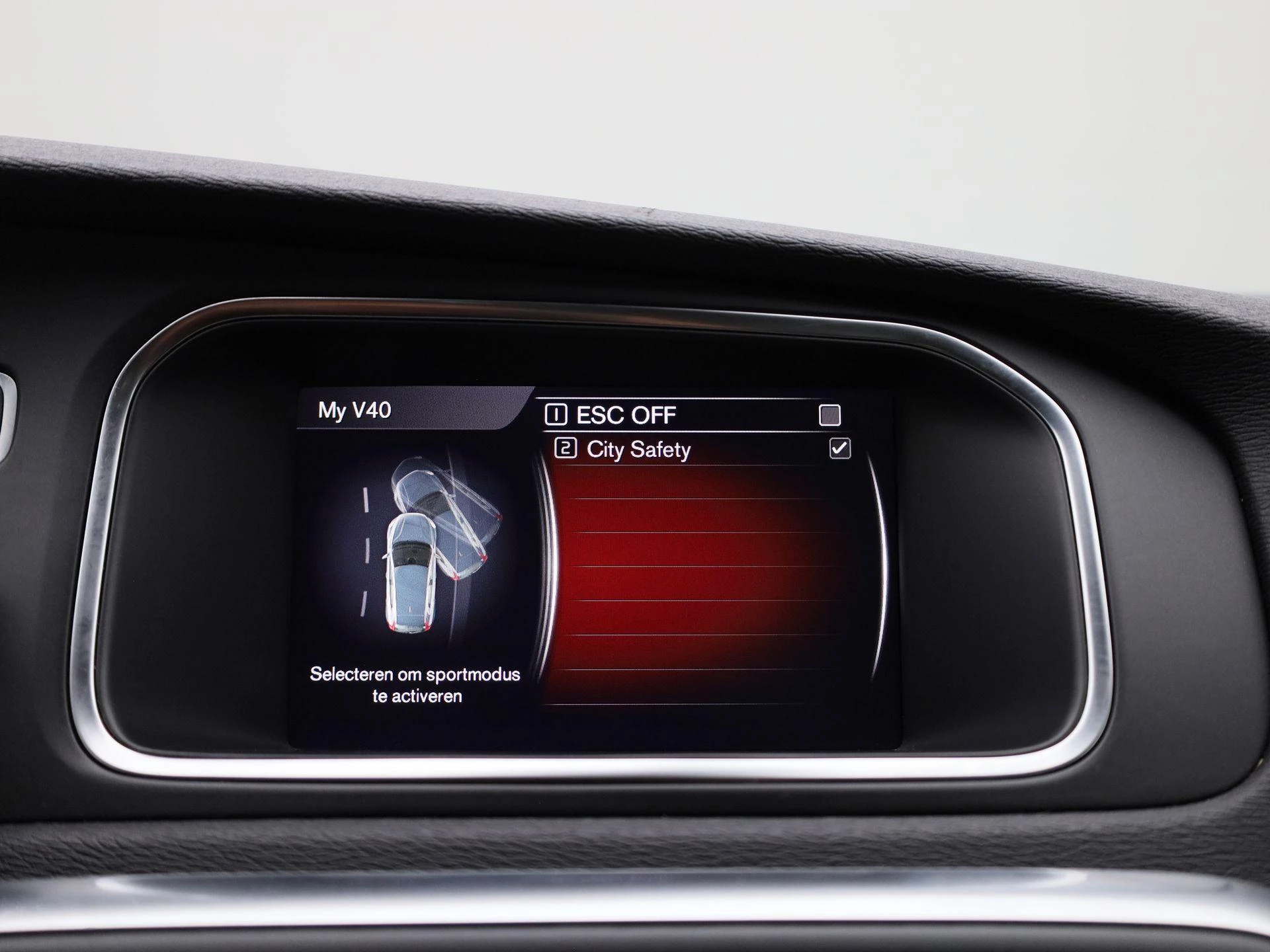 Volvo-V40-image-27