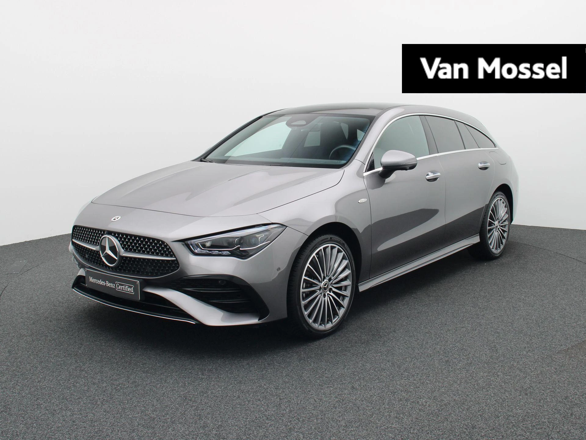 Mercedes-Benz-CLA-image-0