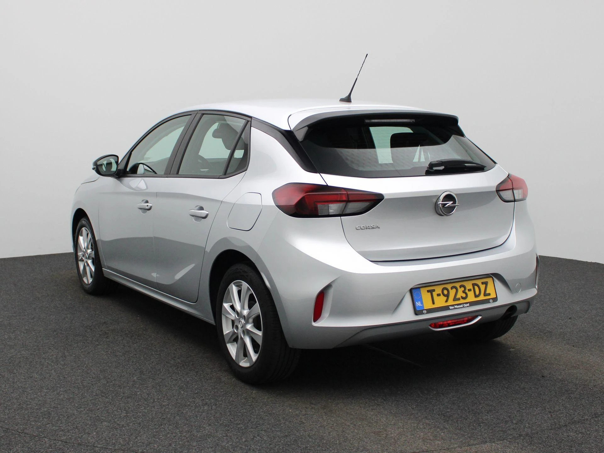 Opel-Corsa-image-3