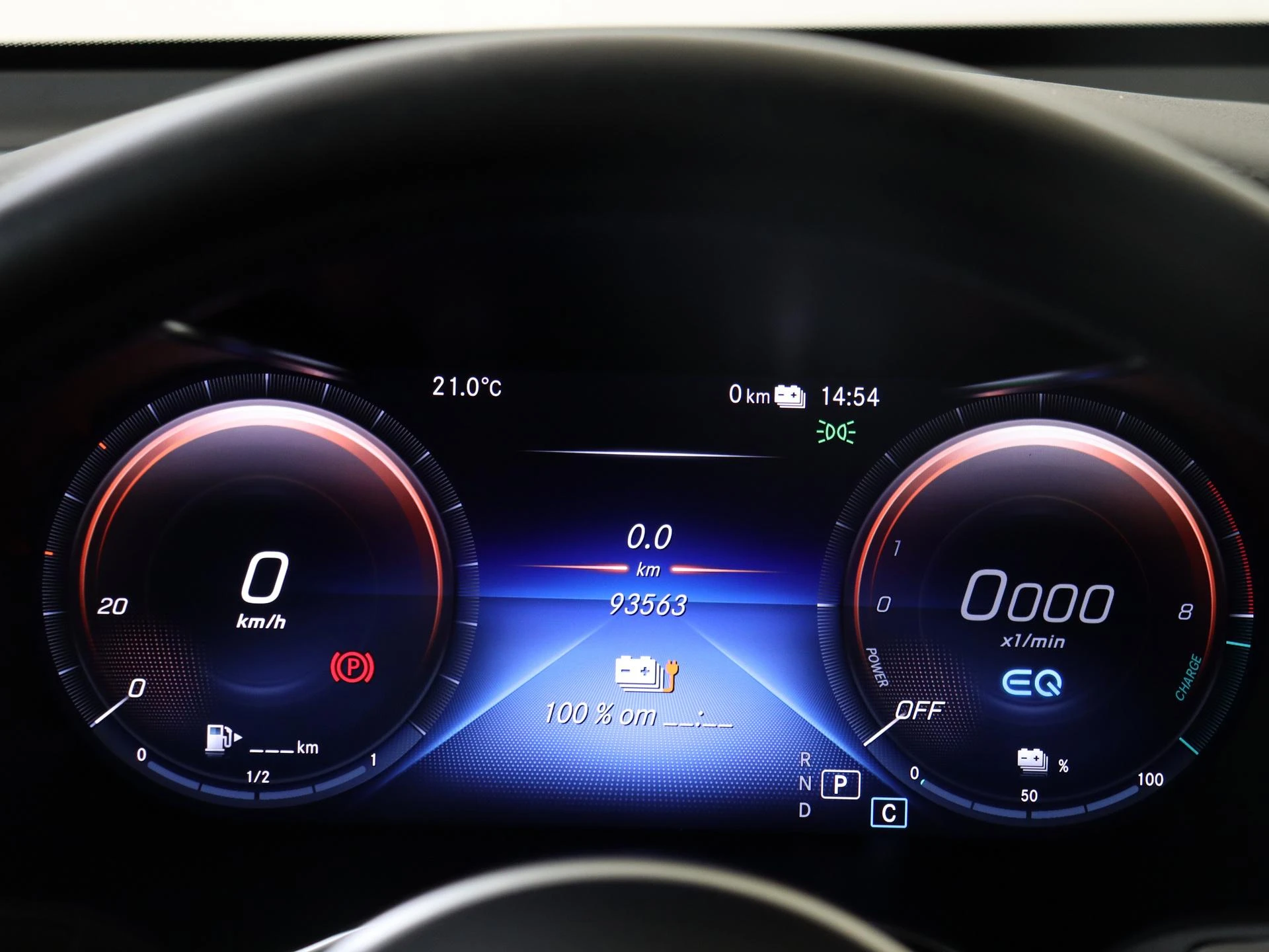 Mercedes-Benz-GLC-image-10