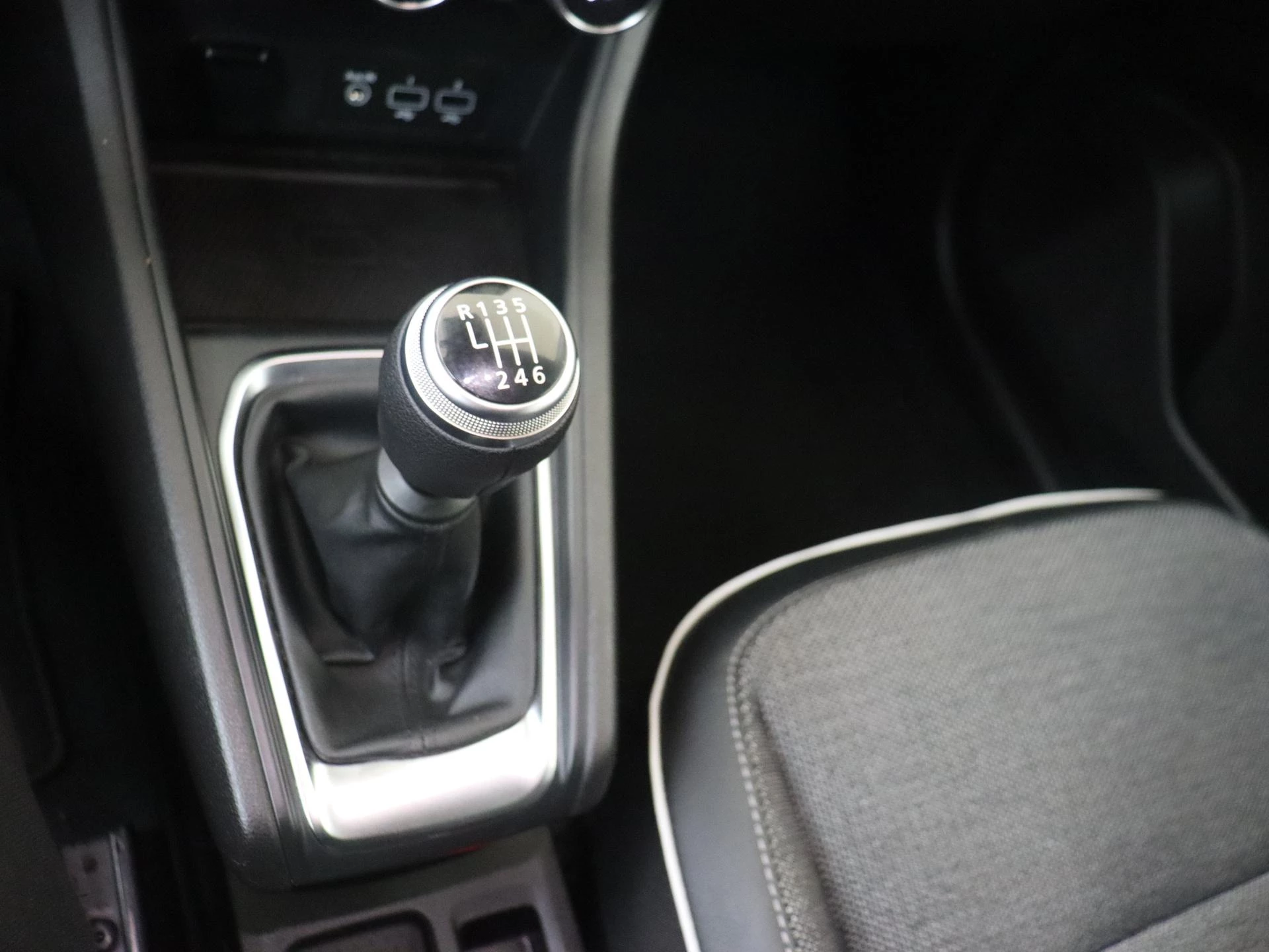 Renault-Captur-image-18