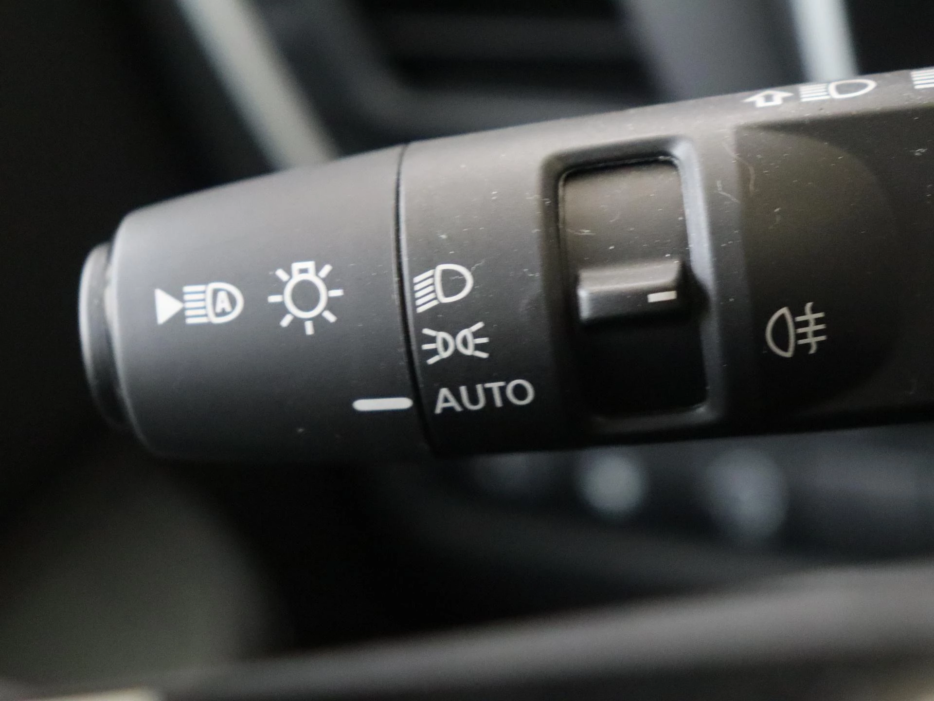 Nissan-QASHQAI-image-22