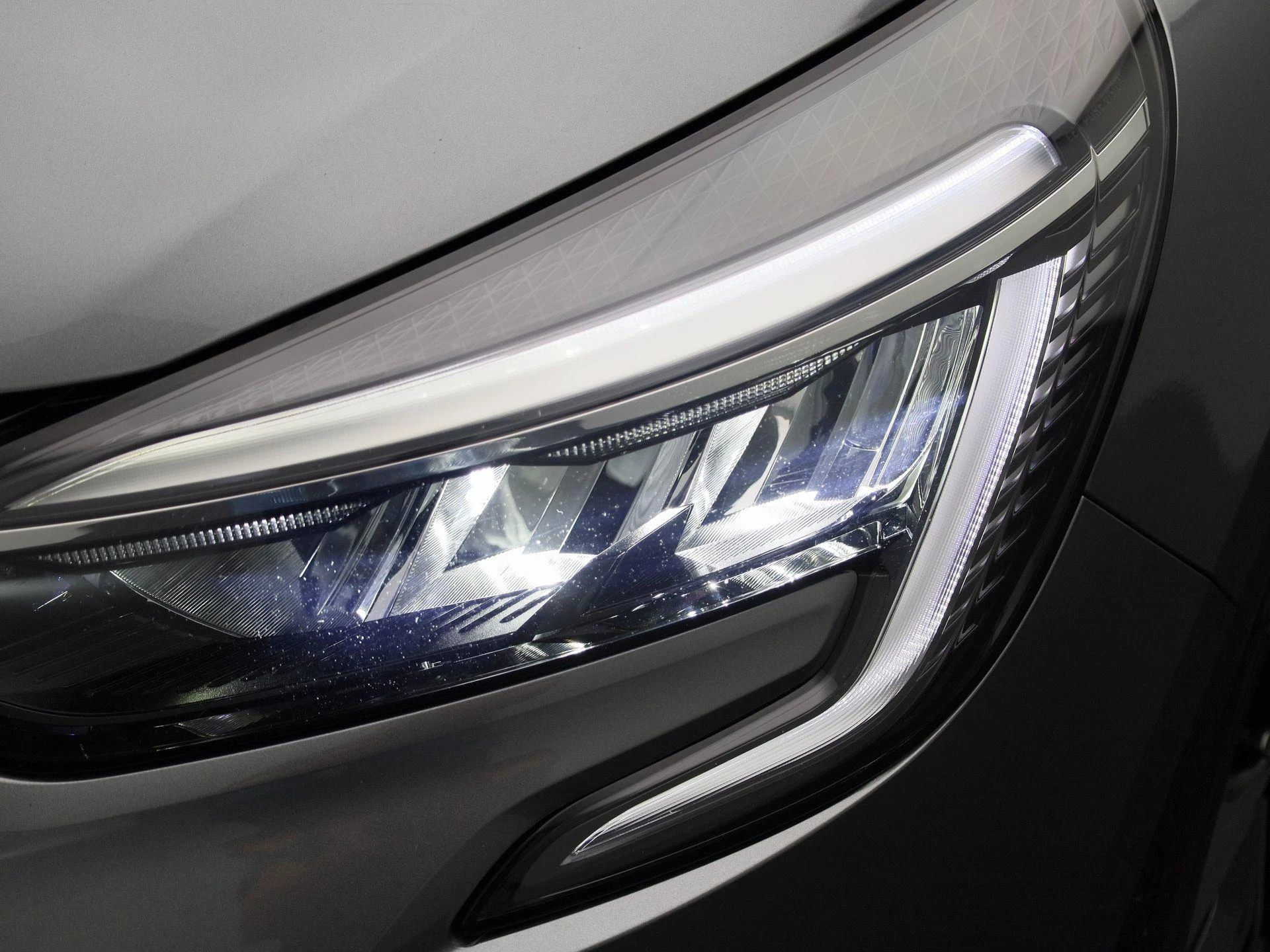 Renault-Clio-image-13