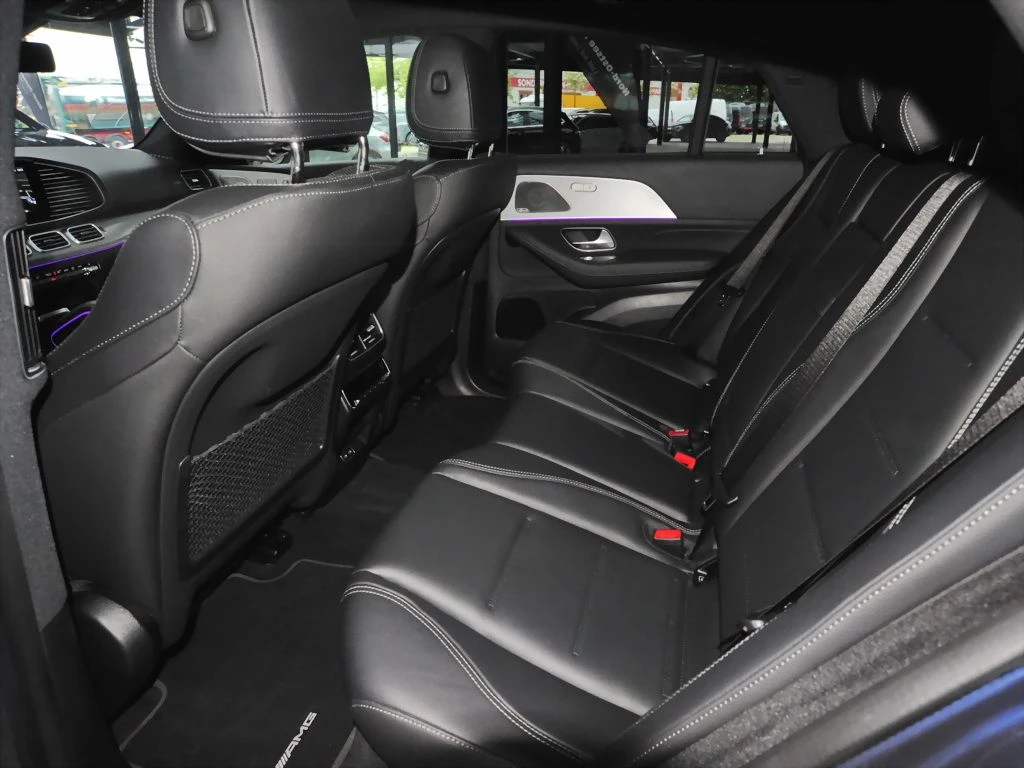 Mercedes-Benz-GLE 450 d-image-13