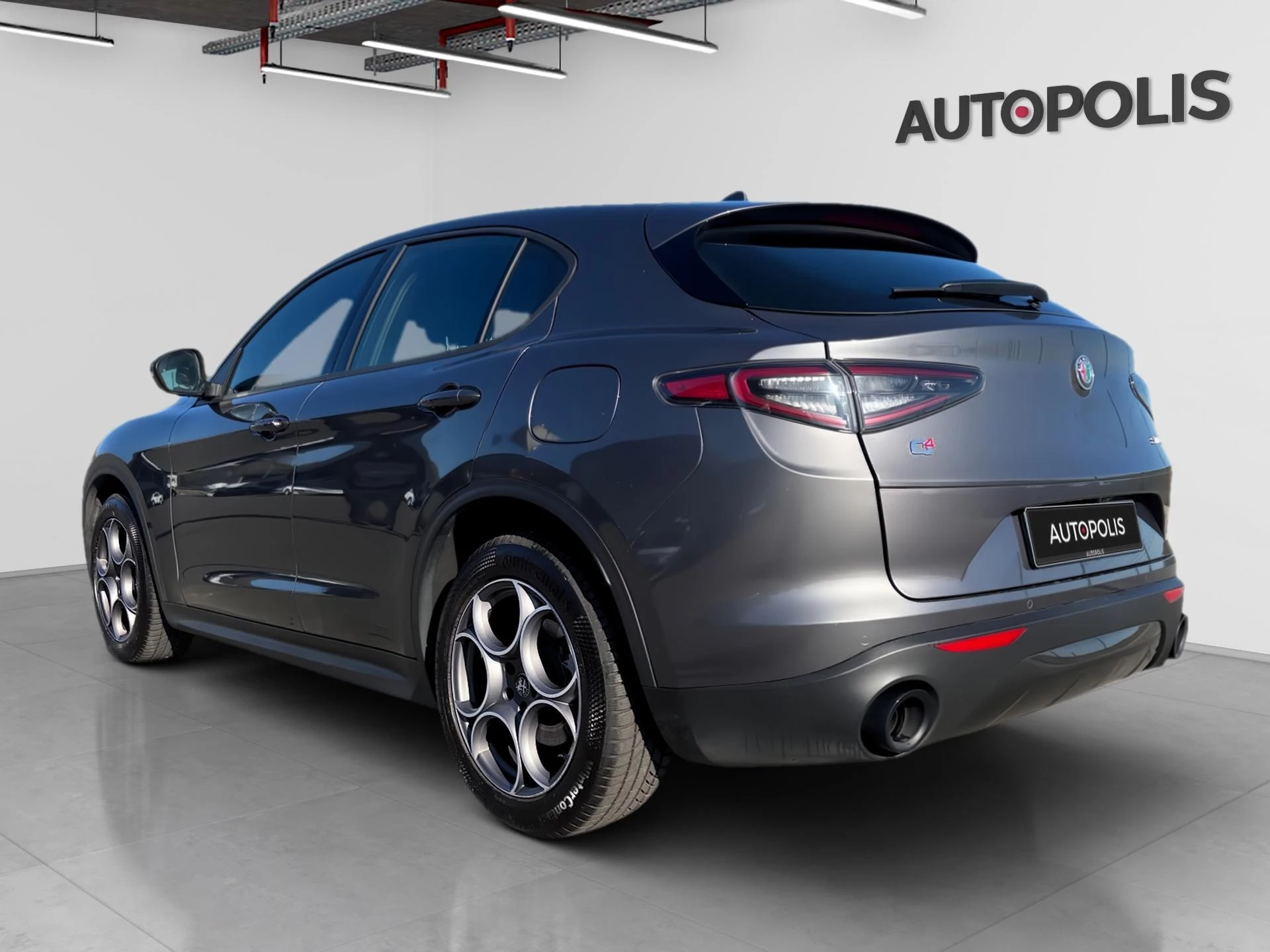 Alfa Romeo-Stelvio-image-12