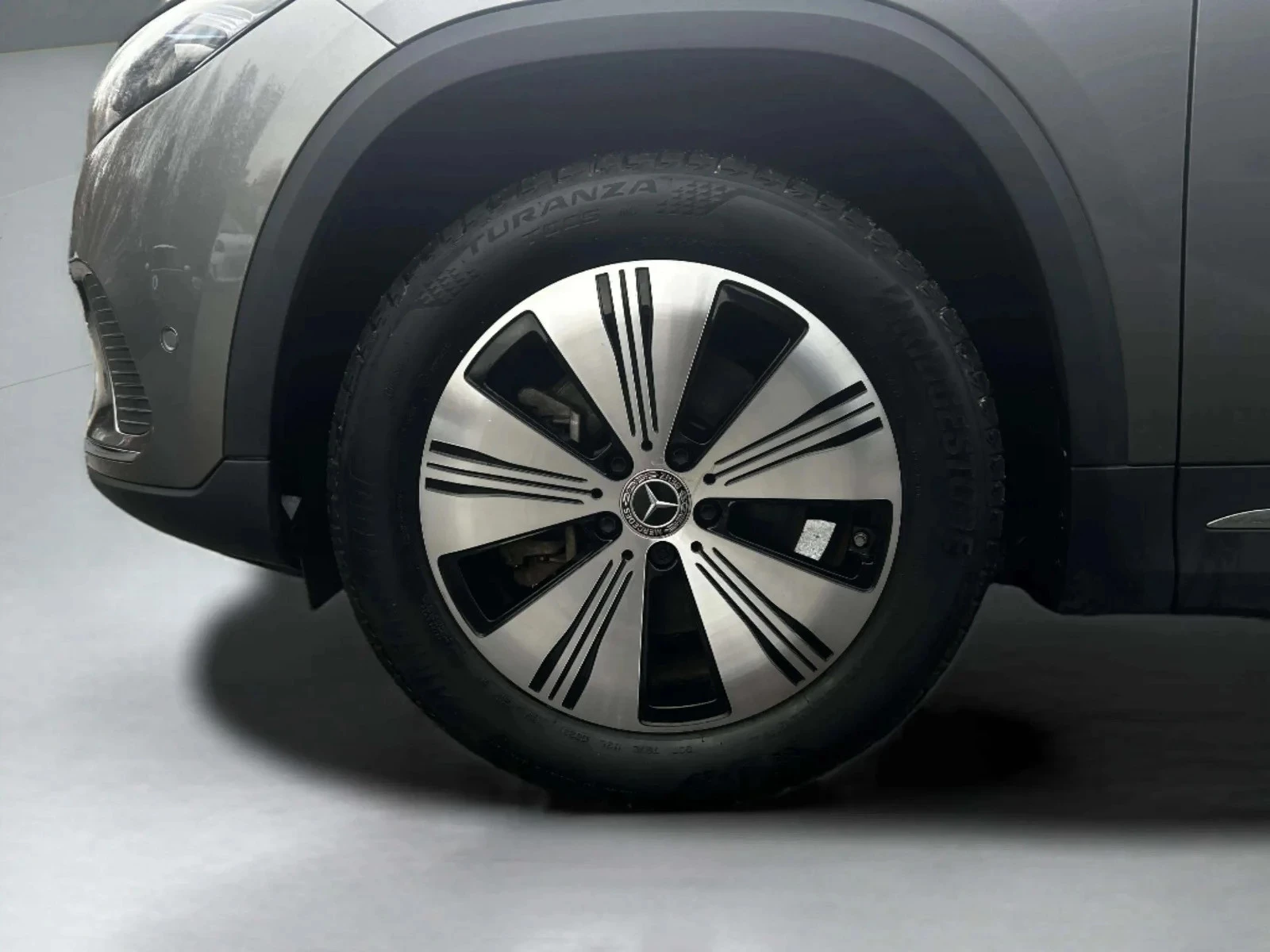 Mercedes-Benz-EQA-image-8