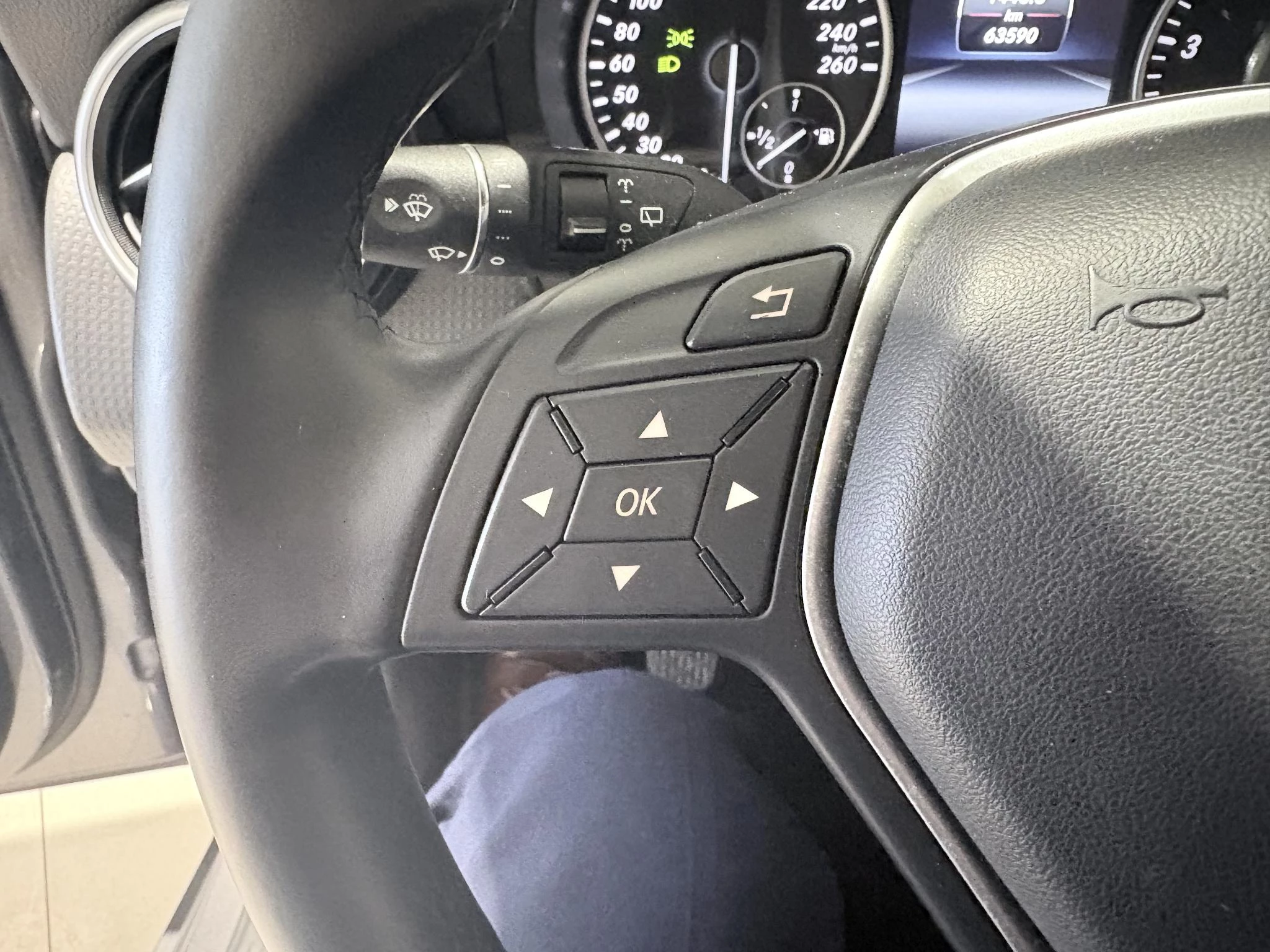 Mercedes-Benz-A-Klasse-image-18