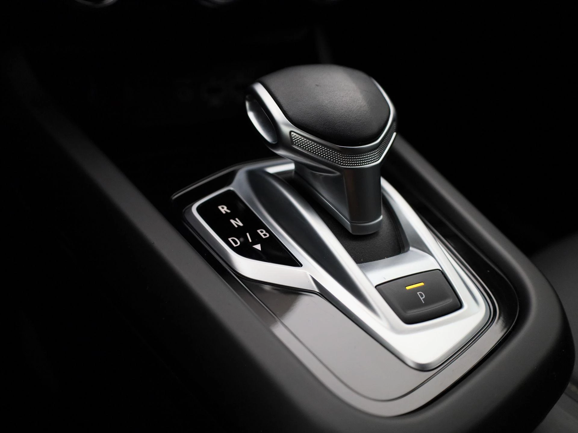 Renault-Arkana-image-18