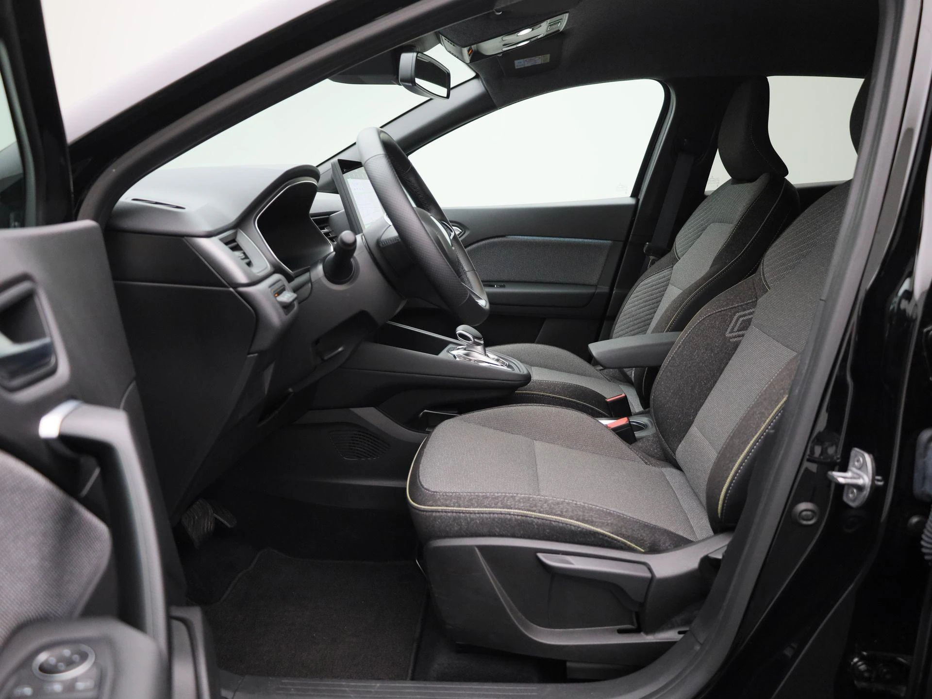 Renault-Captur-image-10