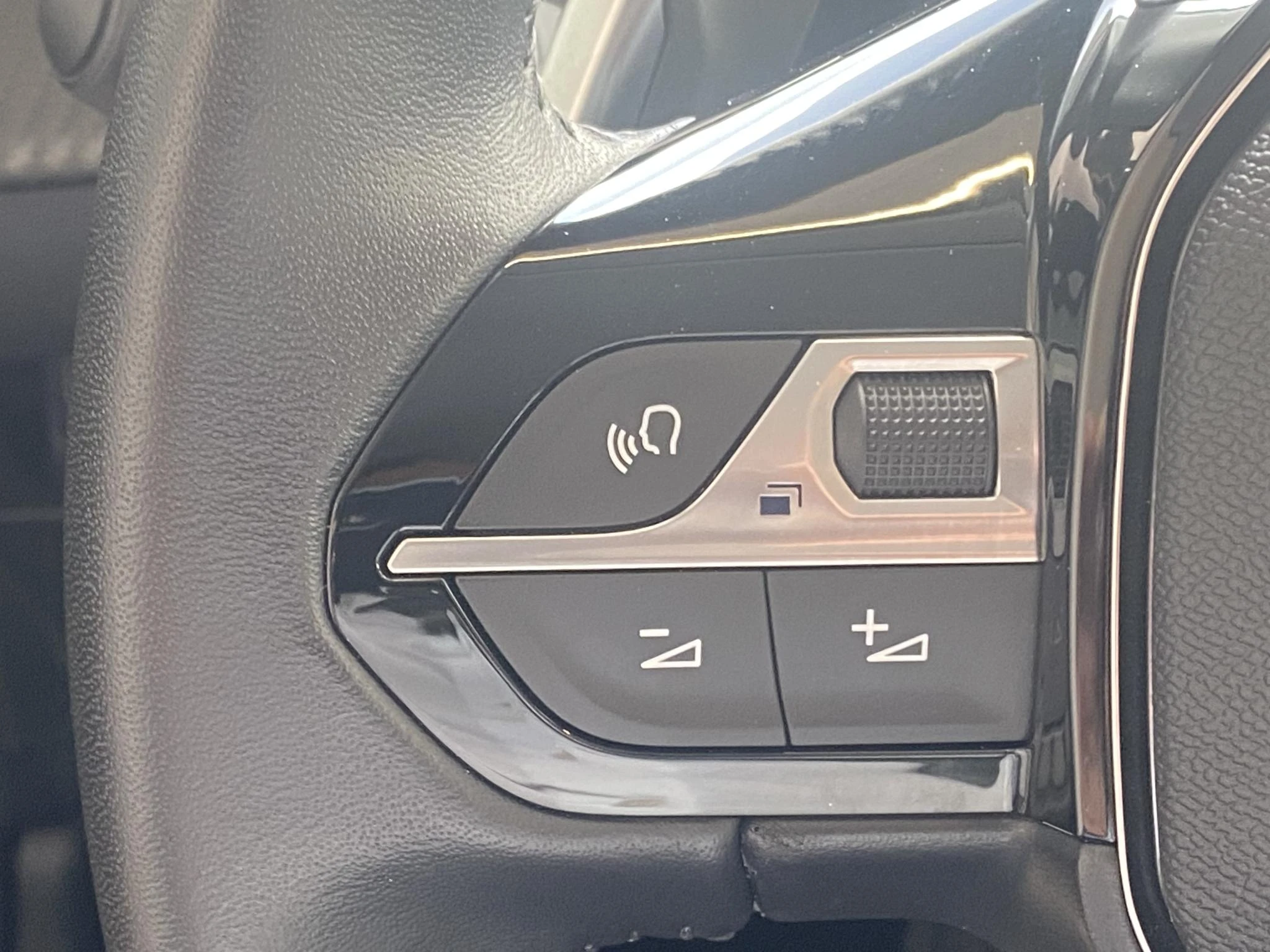 Peugeot-208-image-10