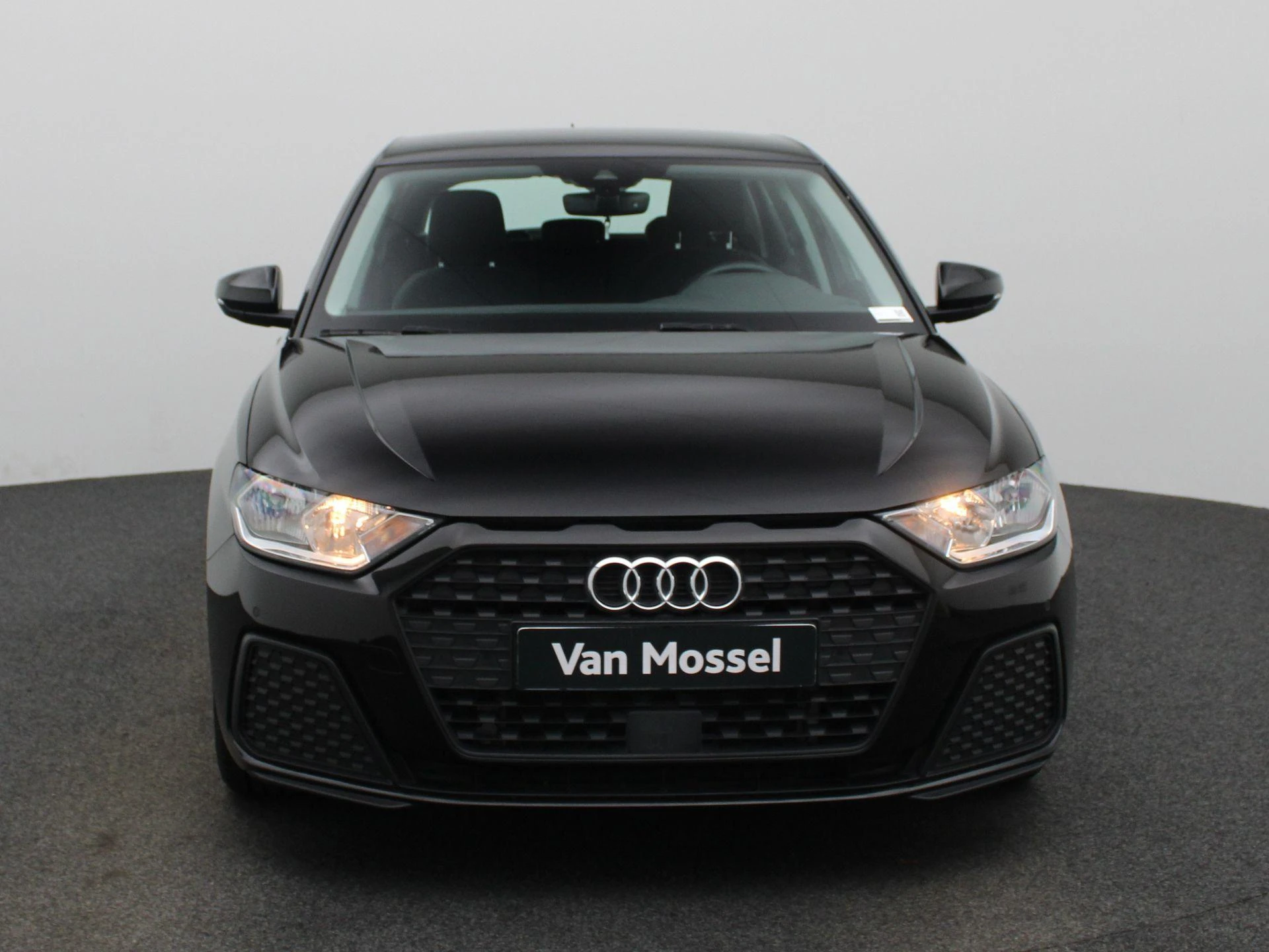 Audi-A1 Sportback-image-2