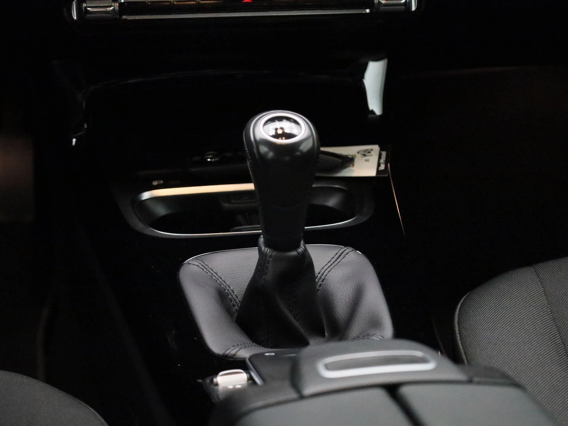 Mercedes-Benz-A-Klasse-image-8