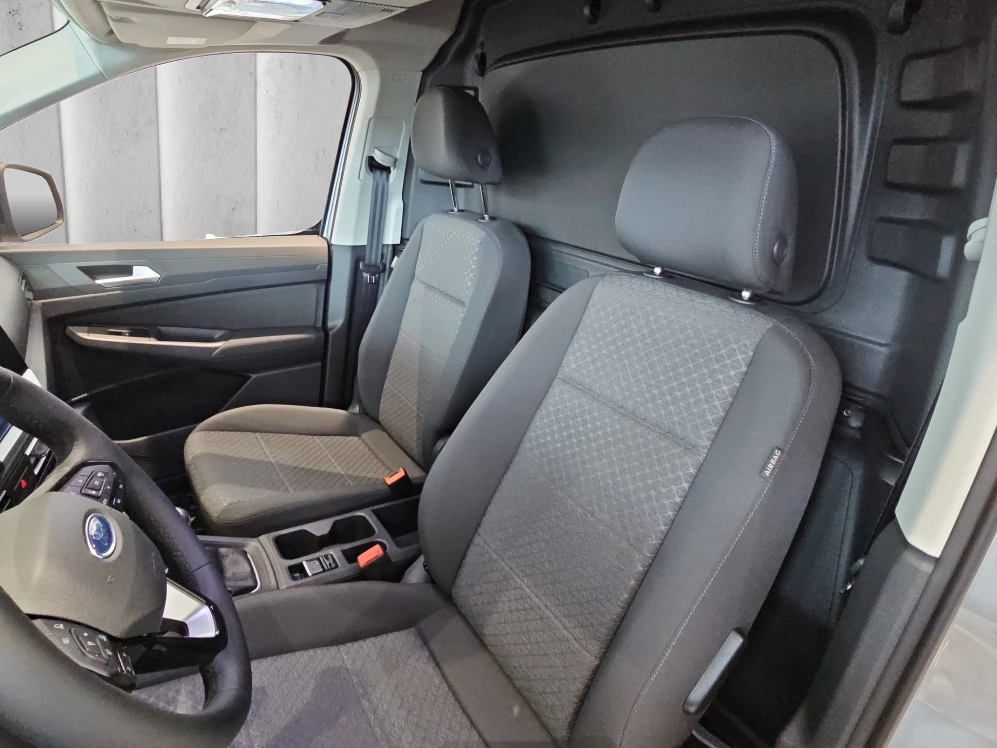 Ford-Transit Connect-image-10