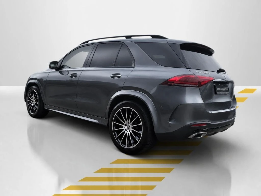 Mercedes-Benz-GLE 400 d-image-12