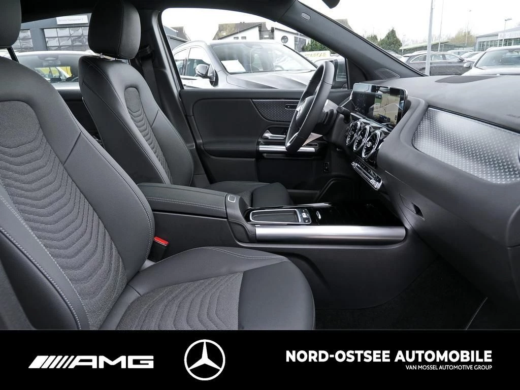 Mercedes-Benz GLA 200 PROGRESSIVE AHK SHZ MBUX KLIMA NAVI Progressive