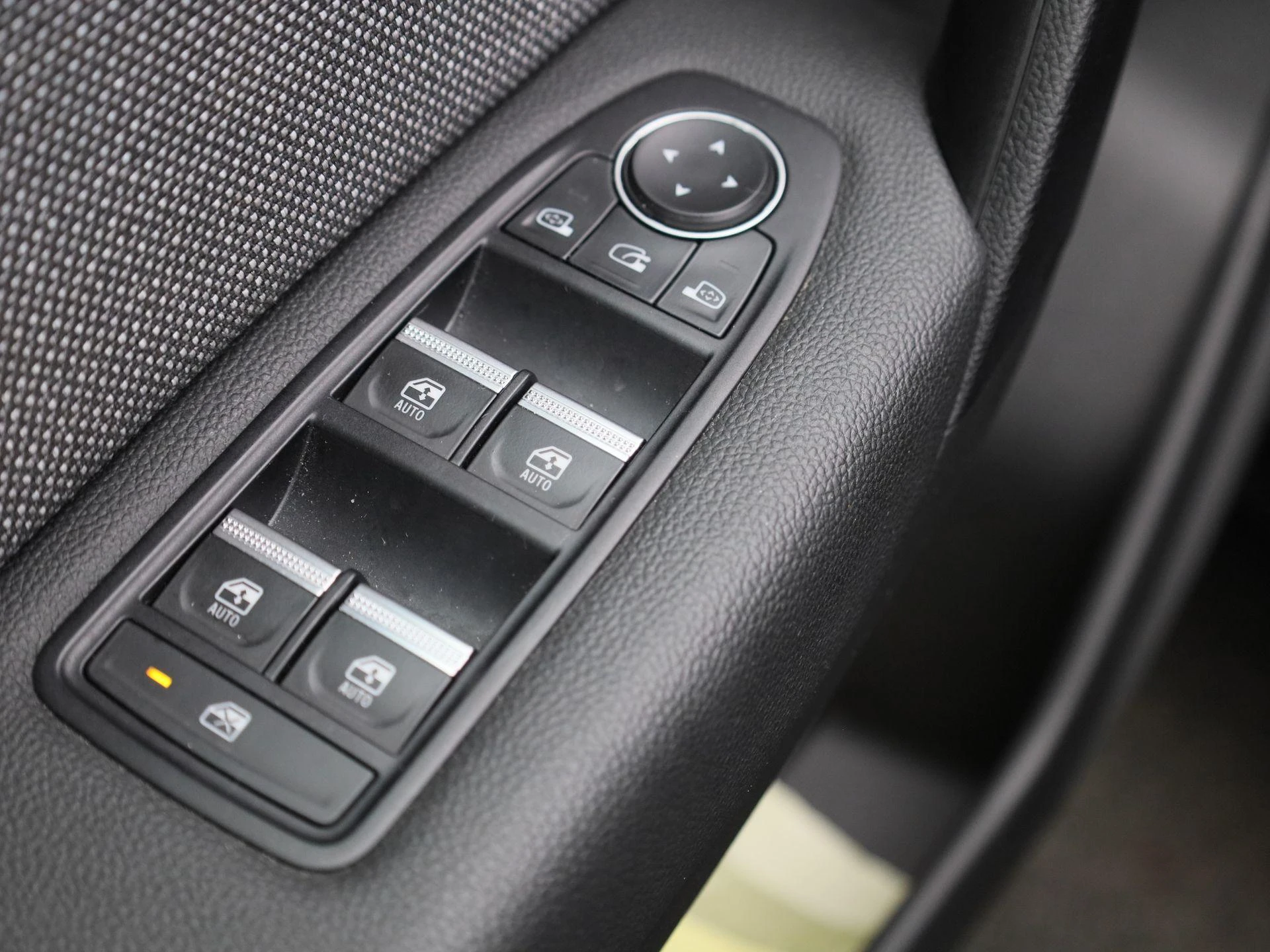 Renault-Captur-image-27