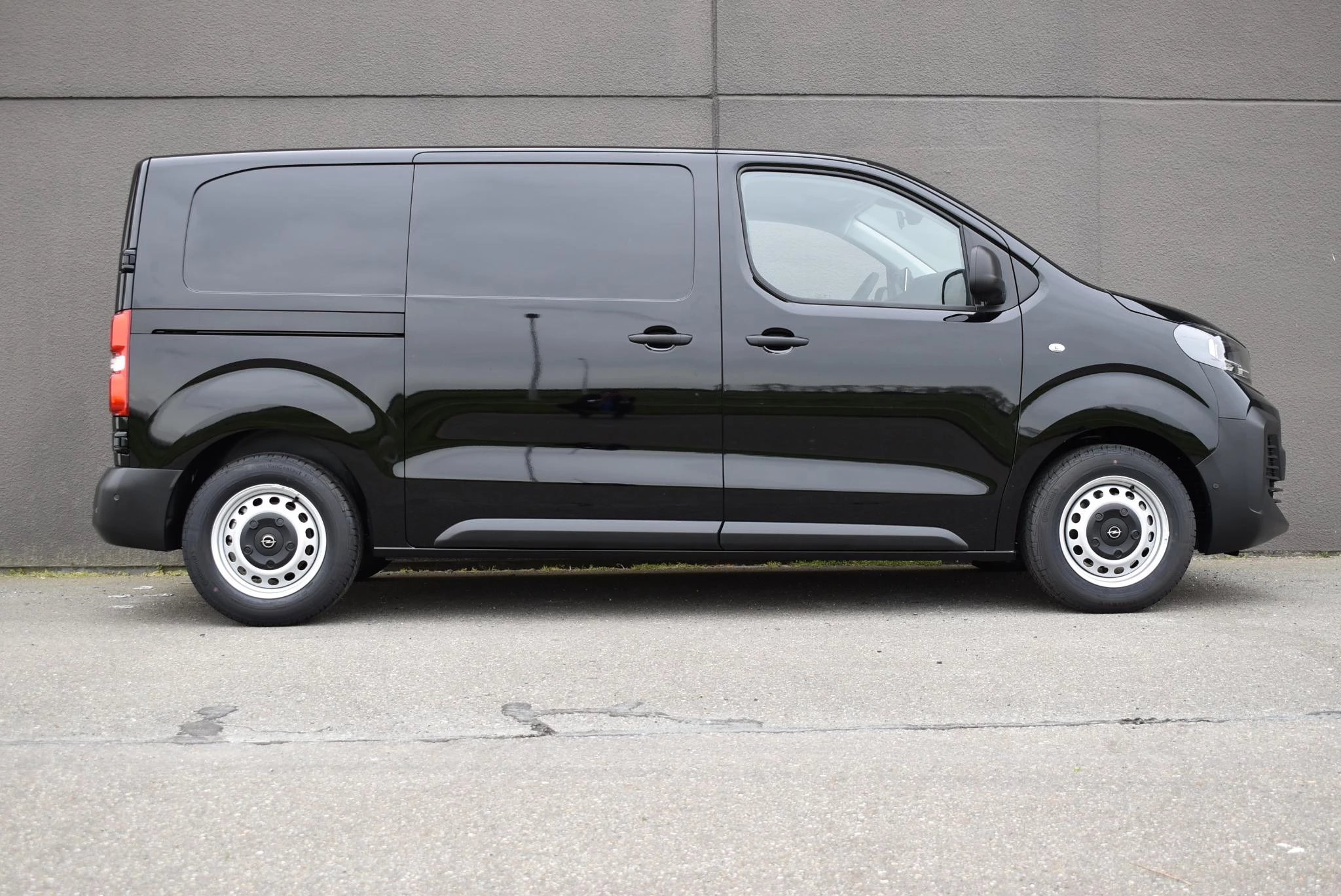 Opel-Vivaro-e-image-3