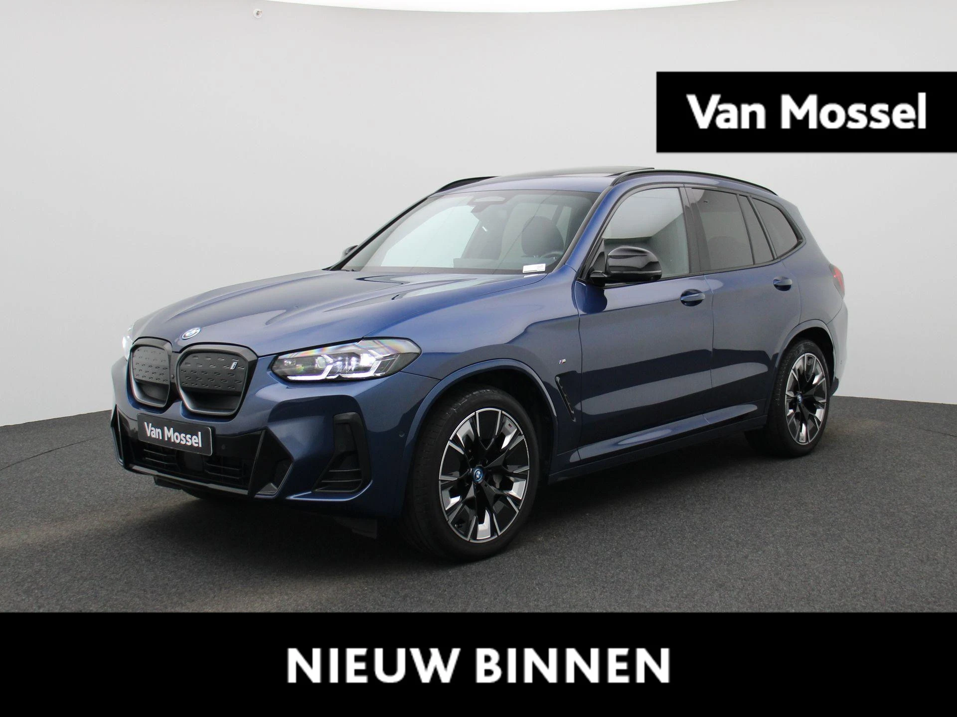 BMW-iX3-image-0