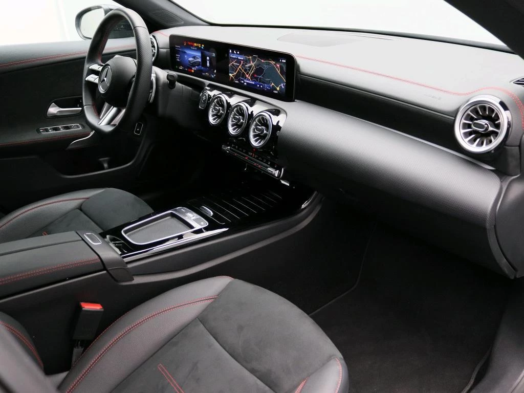 Mercedes-Benz CLA 250e STAR EDITION Shooting Brake + AMG + NIGHTPAKKET + CARPLAY + CAMERA +