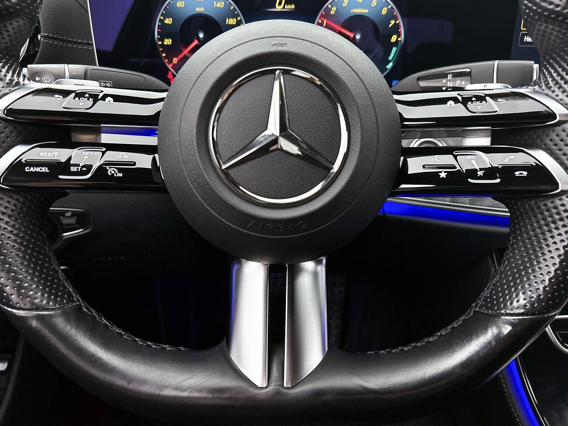 Mercedes-Benz-E-Klasse-image-43