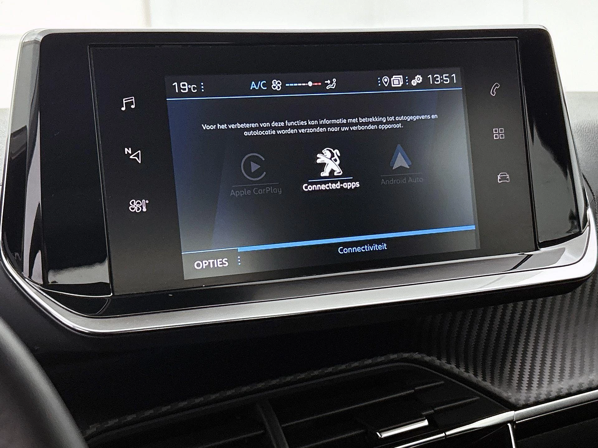 Peugeot-208-image-13