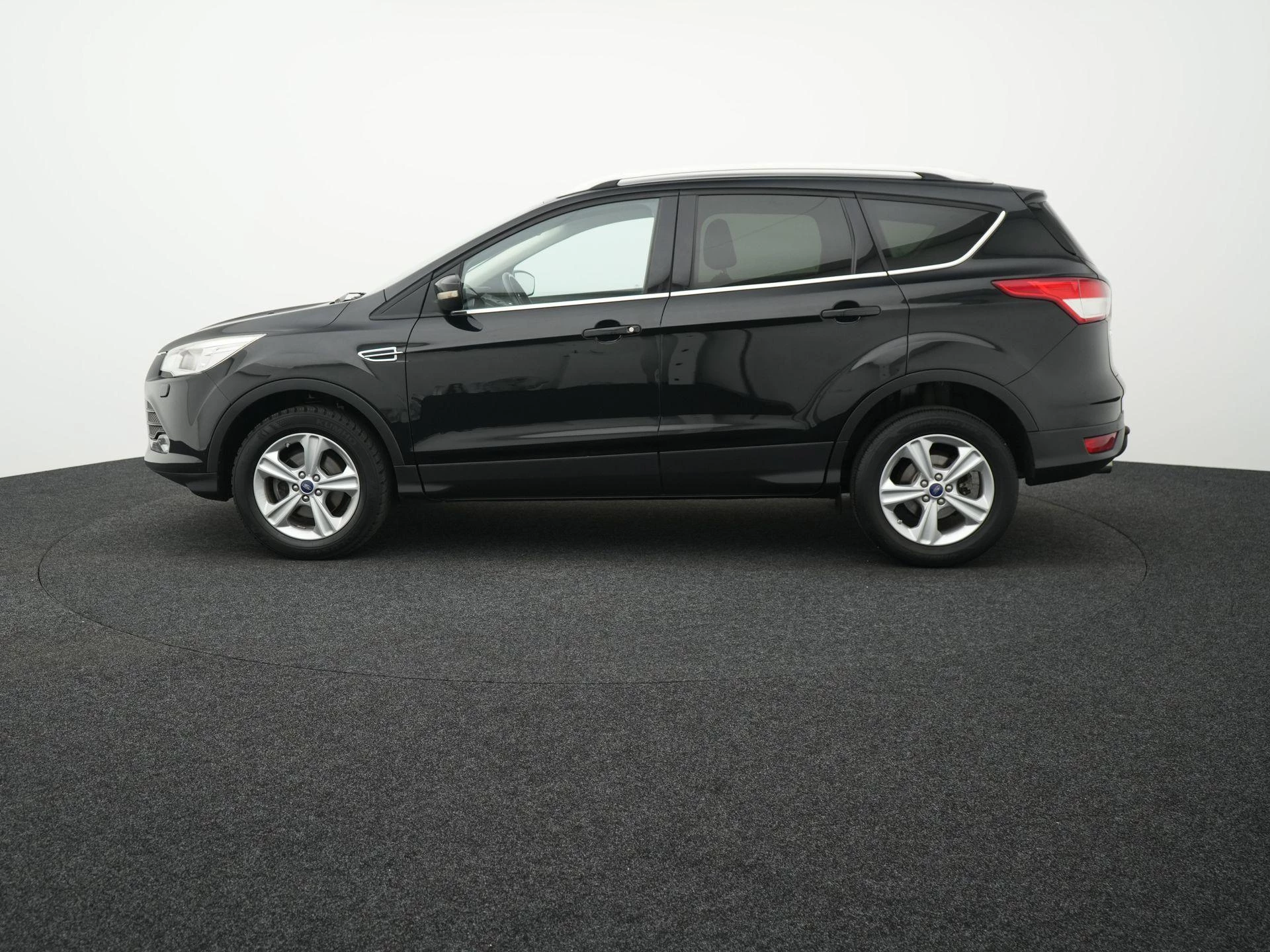 Ford-Kuga-image-3