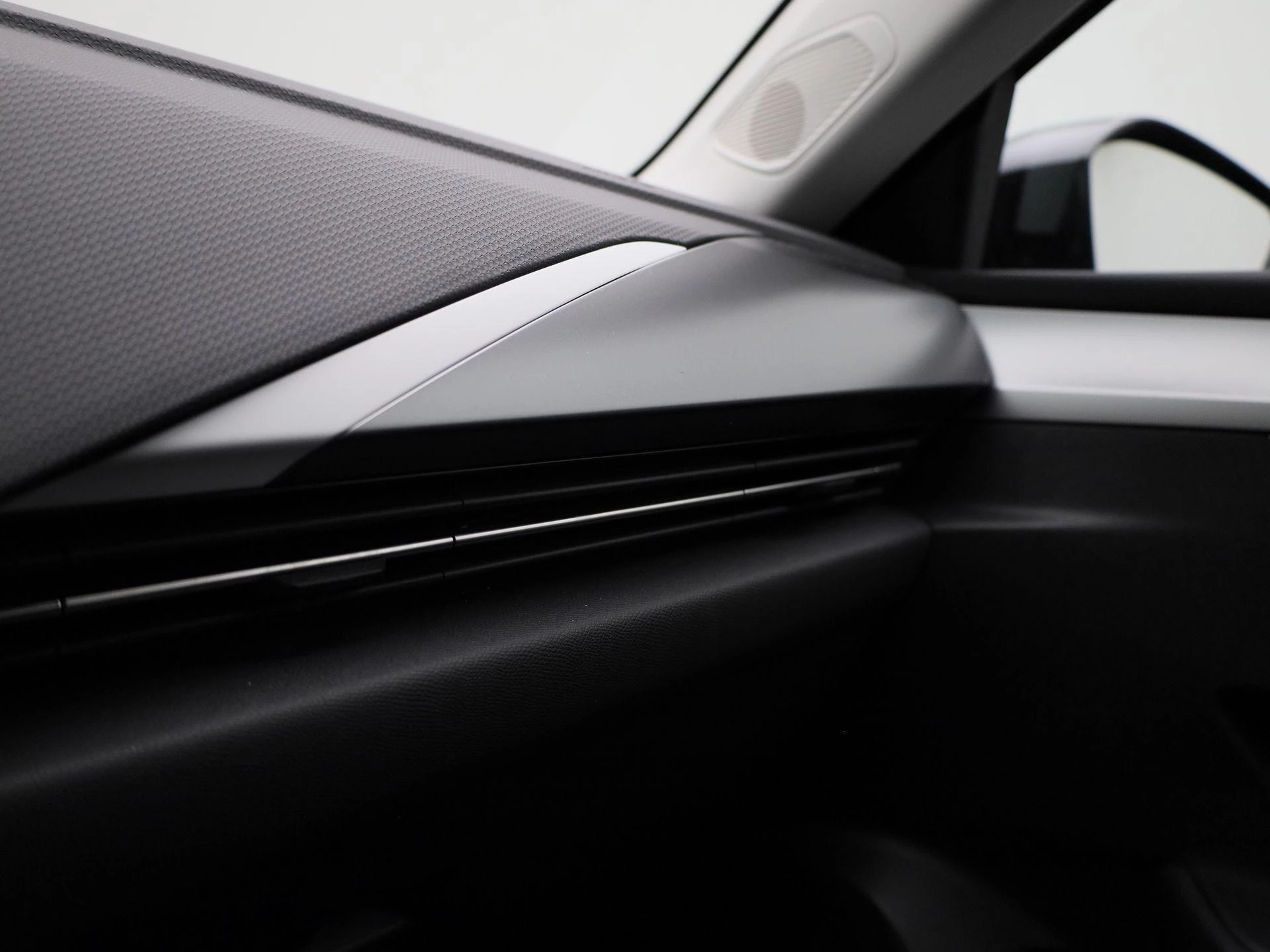 Opel-Astra-image-25