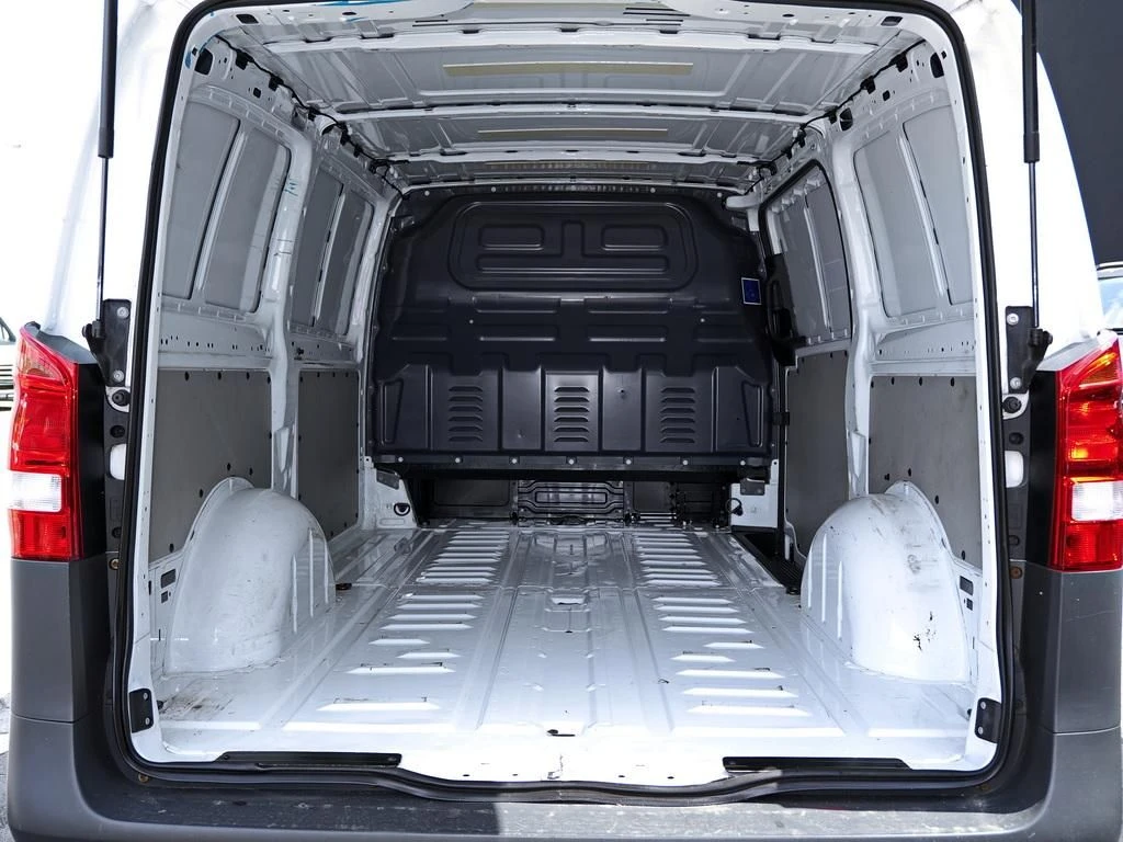 Mercedes-Benz-Vito 114-image-13