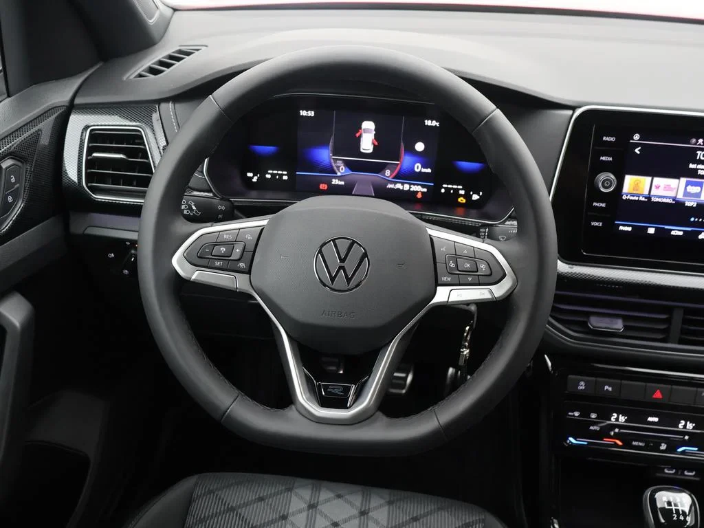 Volkswagen-T-Cross-image-13